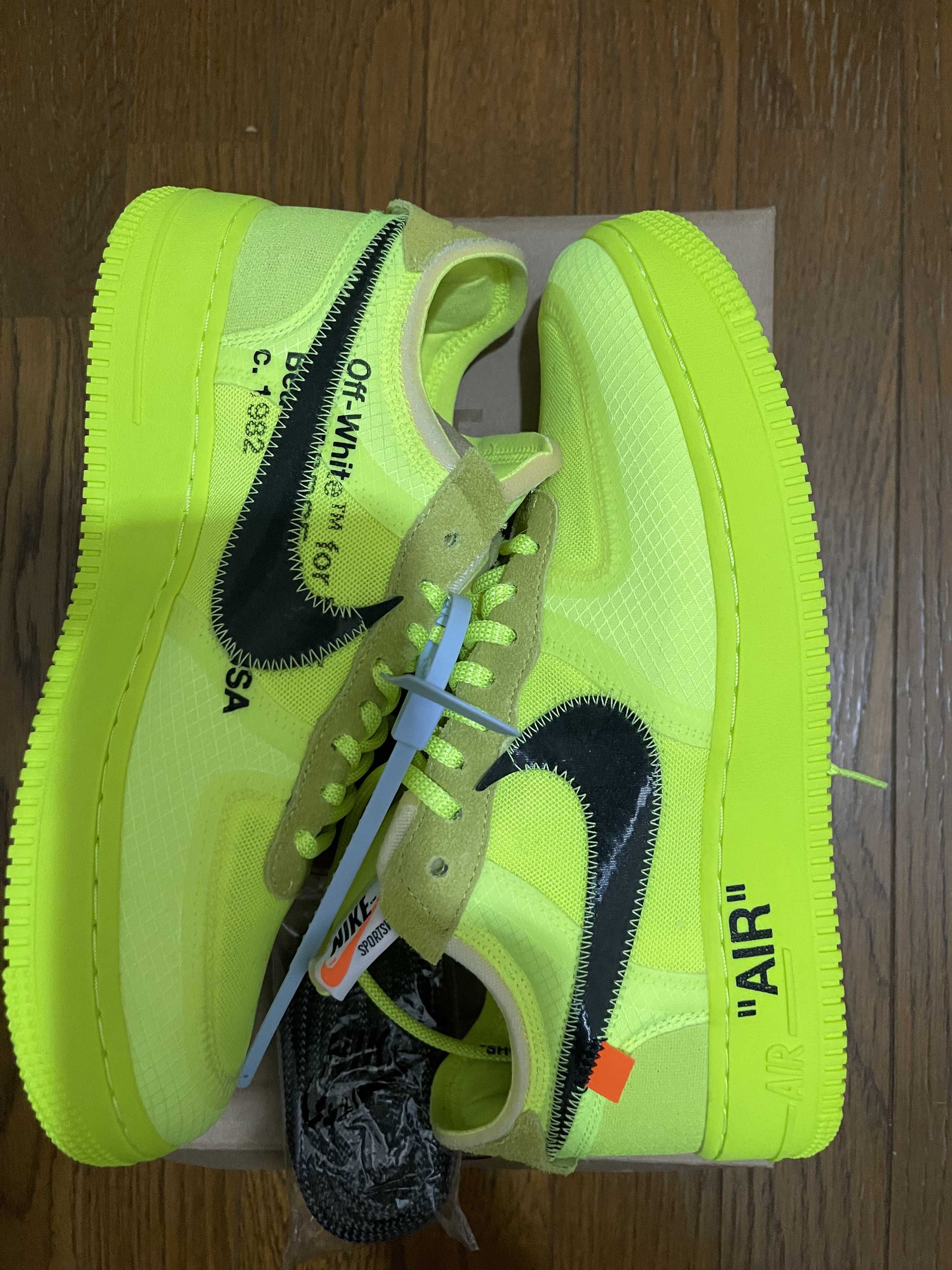 Off-White × Nike Air Force 1 Low "Volt"
