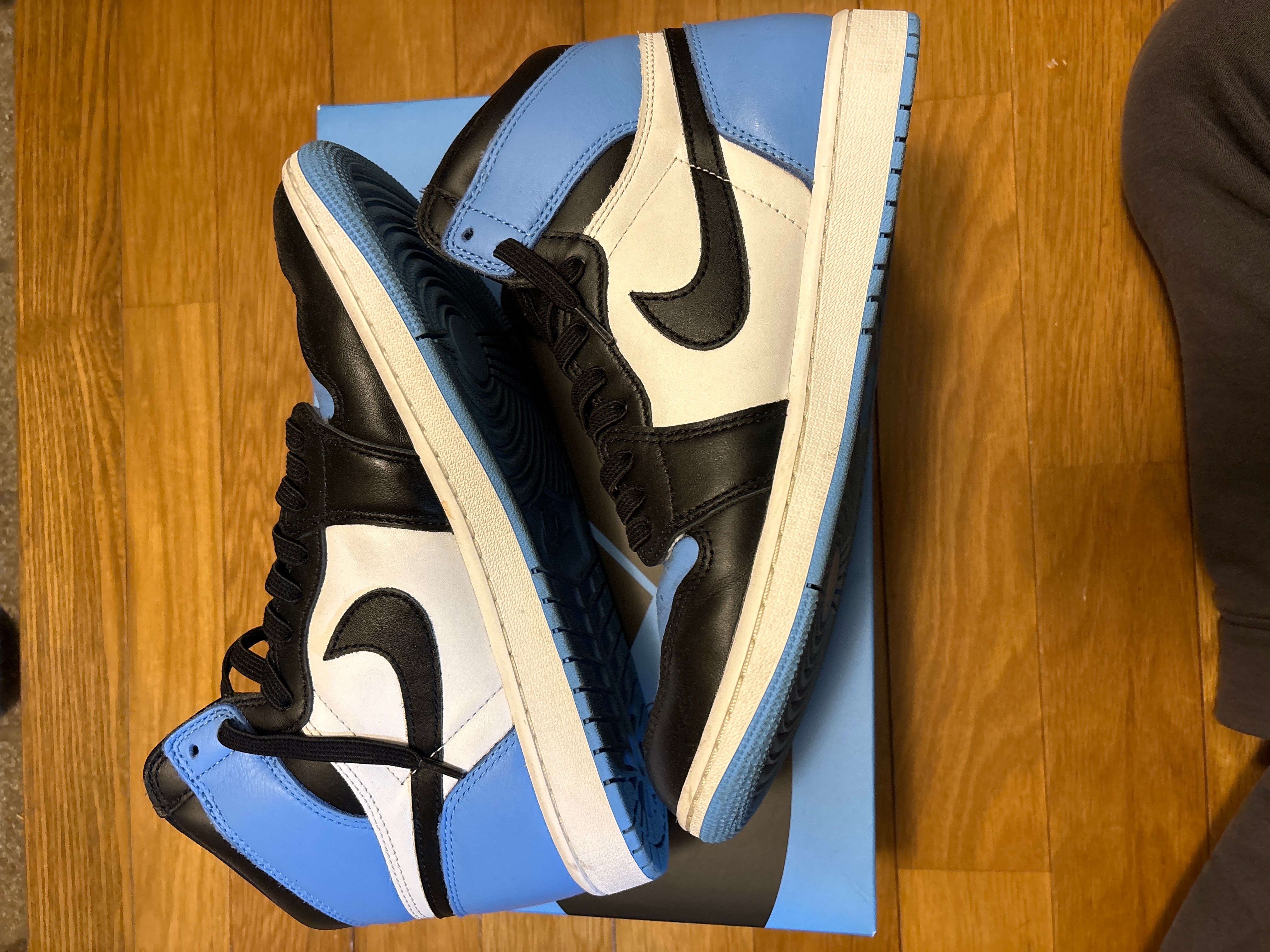 Nike Air Jordan 1 Retro High OG "University Blue/UNC Toe"