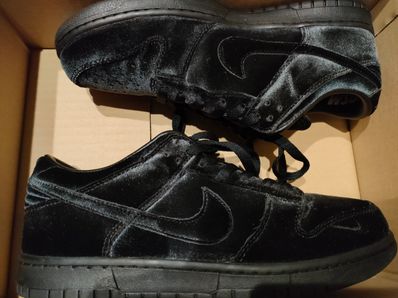 Dover Street Market × Nike Dunk Low "Triple Black"