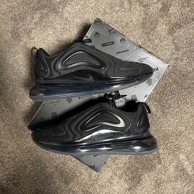 Air max sales 720 triple black