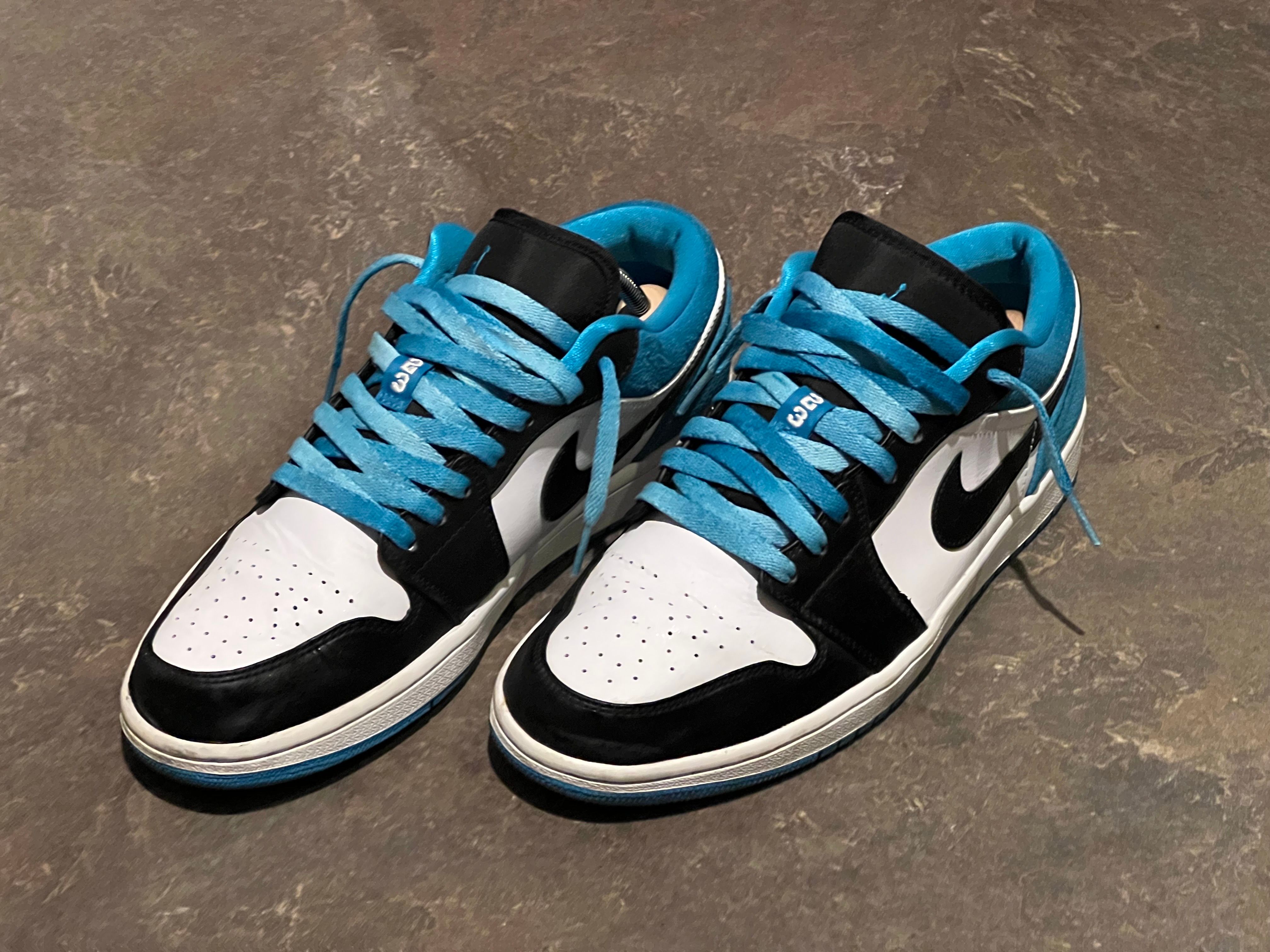 Nike Air Jordan 1 Low SE "Black/Laser Blue/White"
