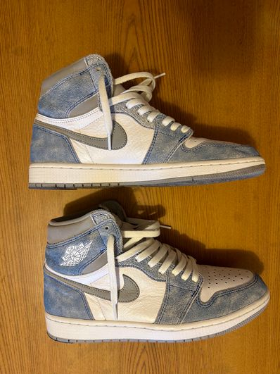 Nike Air Jordan 1 High OG "Hyper Royal"