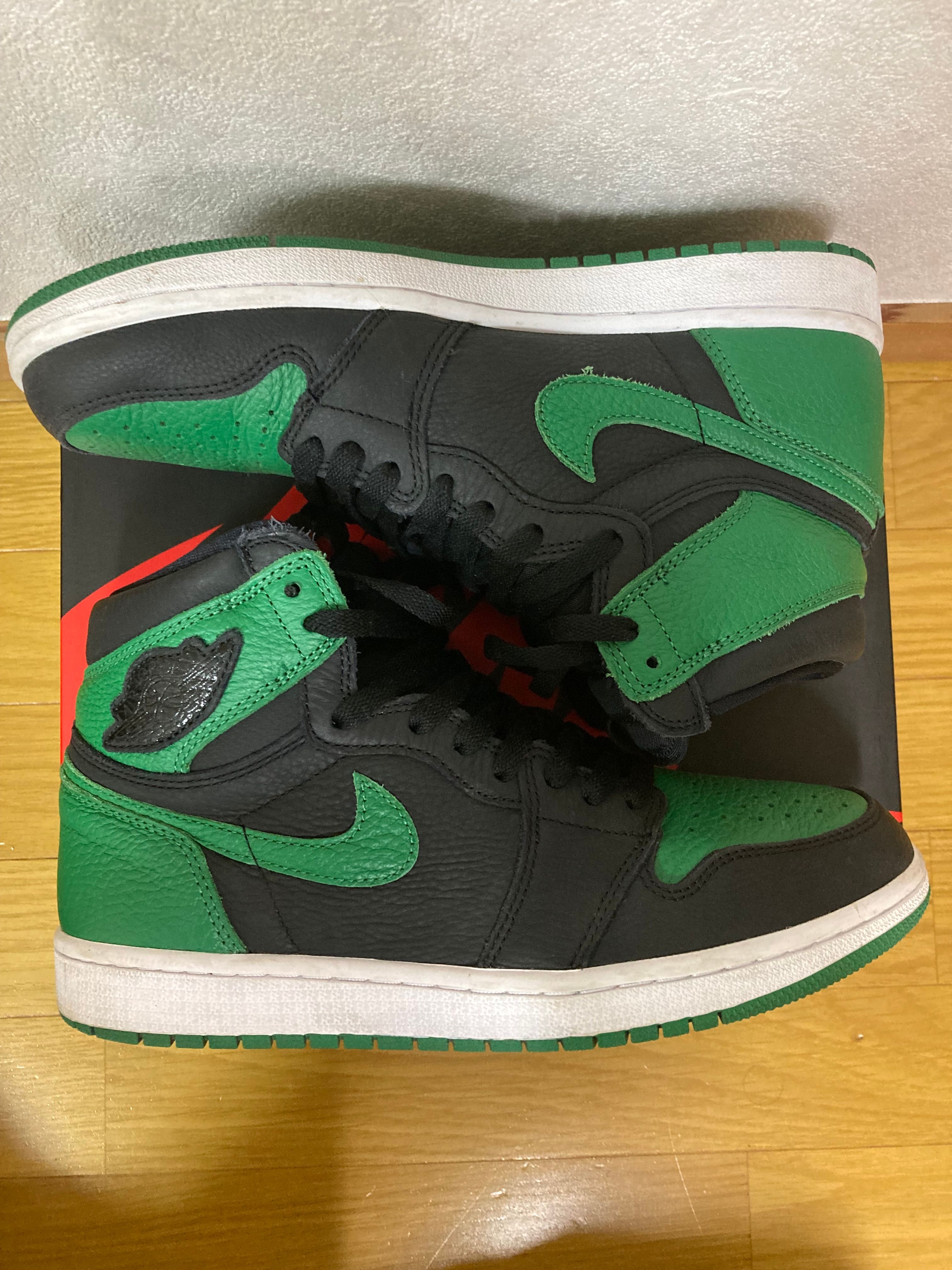 Nike Air Jordan 1 Retro High OG "Black/Pine Green" (2020)