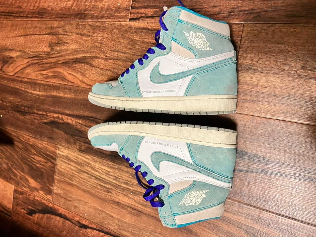 Nike Air Jordan 1 Retro High OG "Turbo Green"