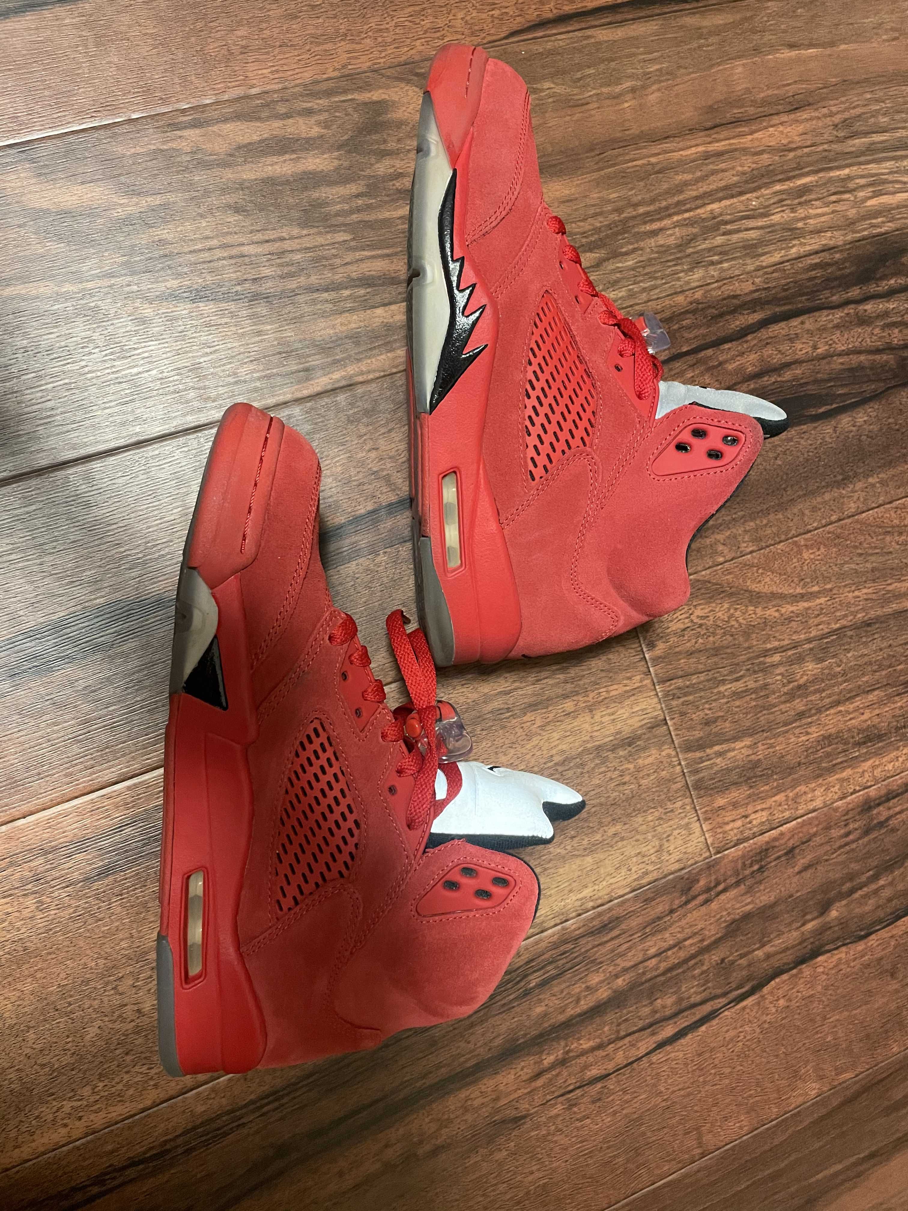 Nike Air Jordan 5 Ratro "Red Suede"