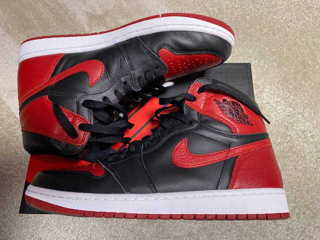 Nike Air Jordan 1 Retro High OG "Bred/Banned" (2016)