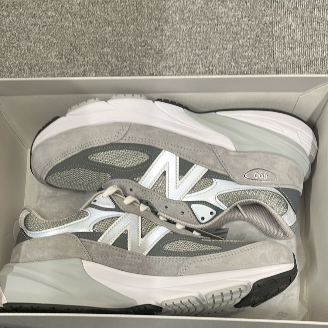 New Balance 990V6 "Gray" (Heel Logo NB)