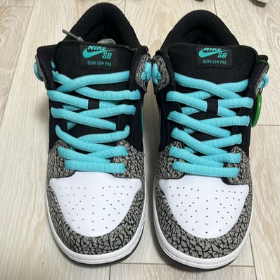 Nike SB Dunk Low "Elephant/Safari"