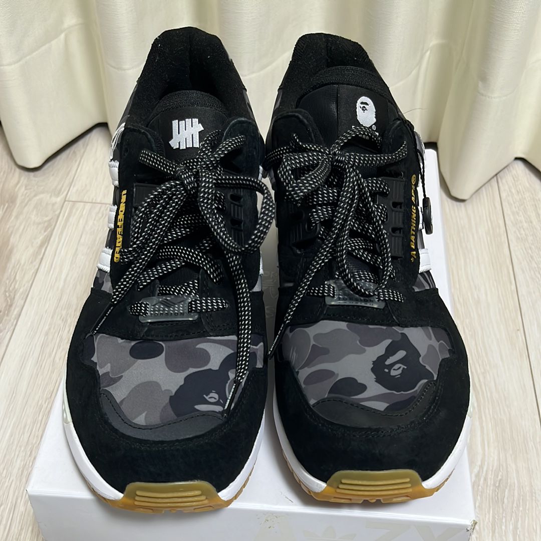 A BATHING APE × UNDEFEATED × adidas ZX8000 "Black"