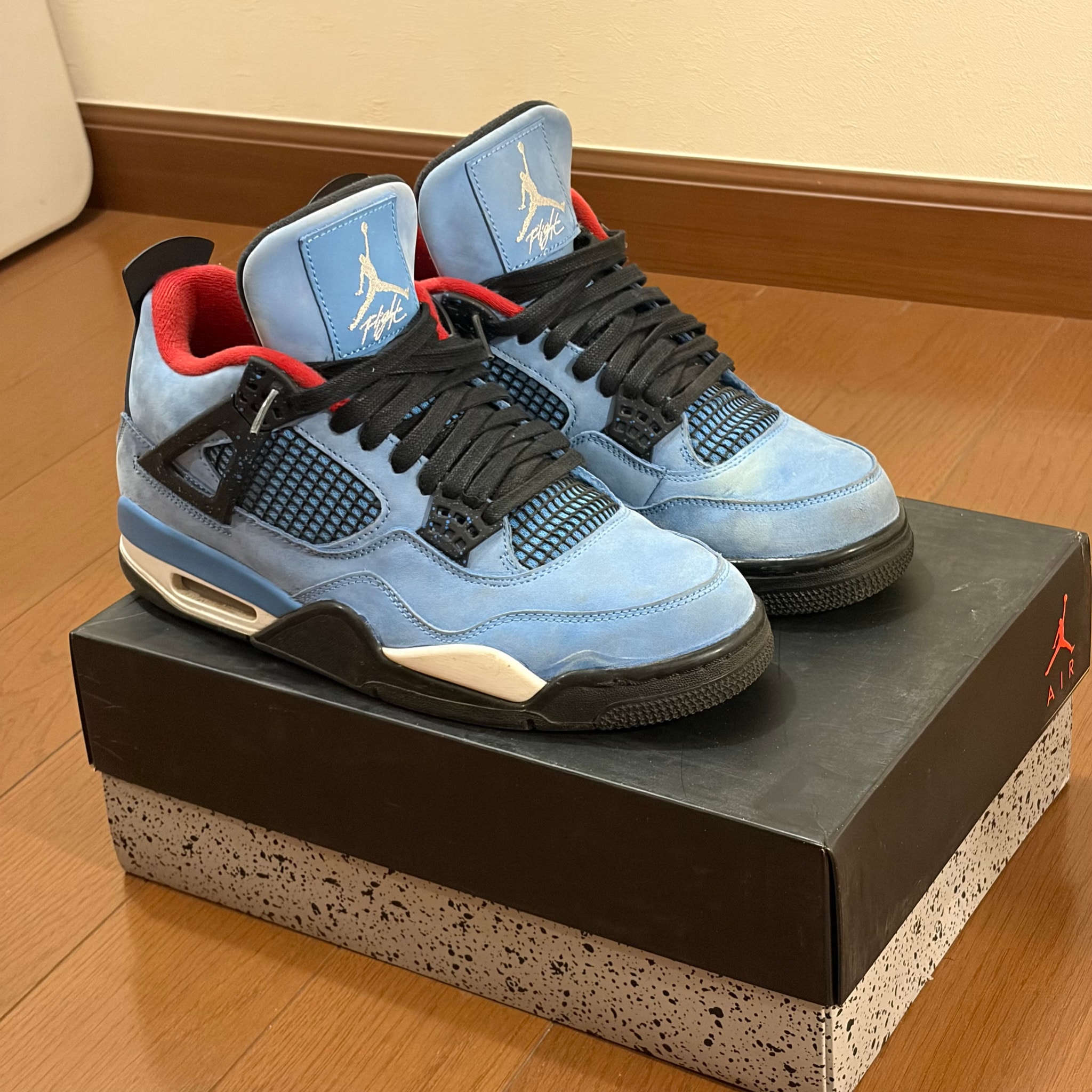 Travis Scott × Nike Air Jordan 4 Retro Cactus Jack "University Blue"