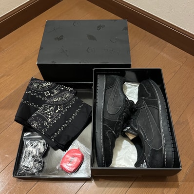 Travis Scott × Nike Air Jordan 1 Low OG SP "Black Phantom"