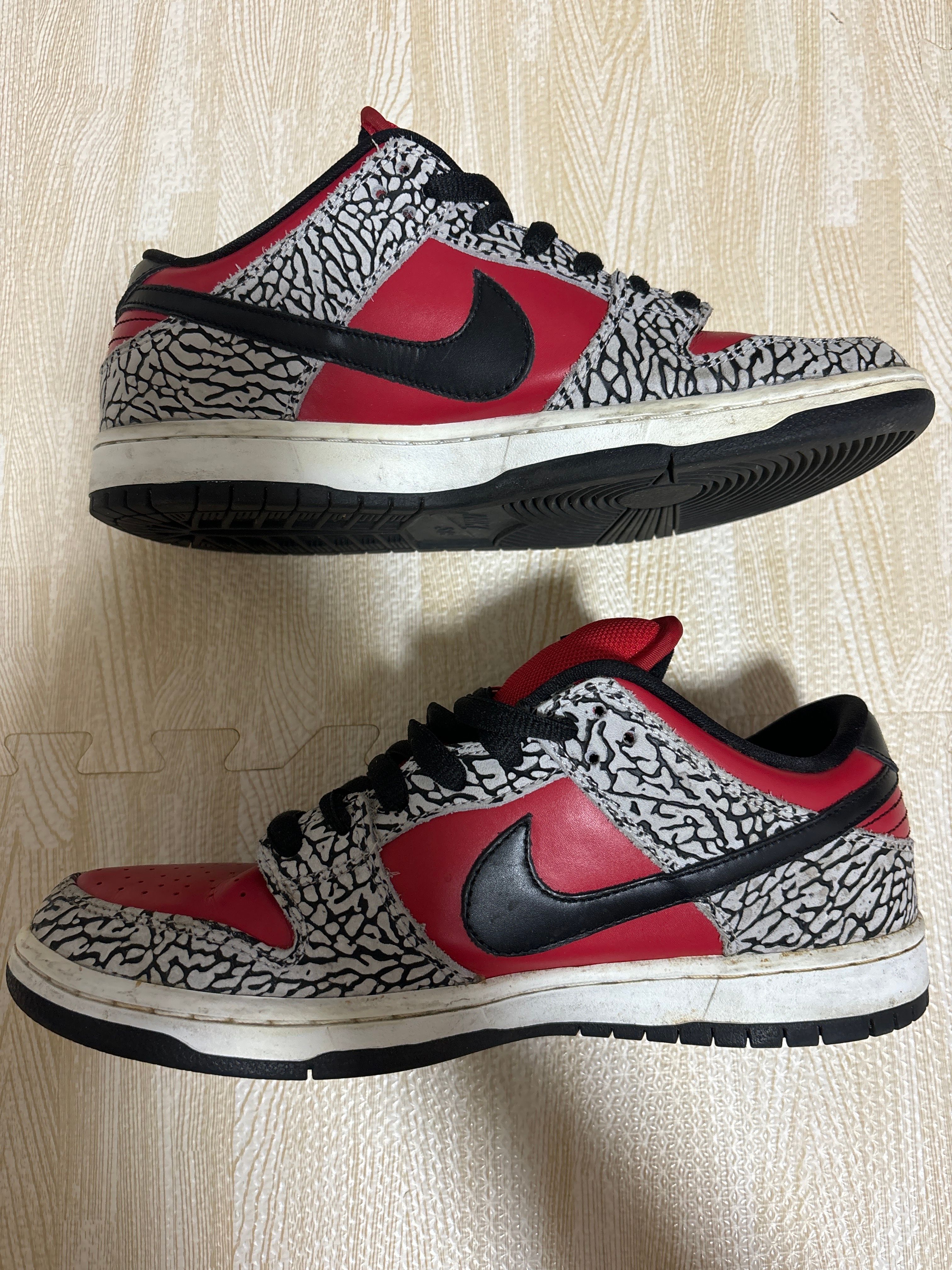 Supreme × Nike SB Dunk Low "Red Cement"(2012)