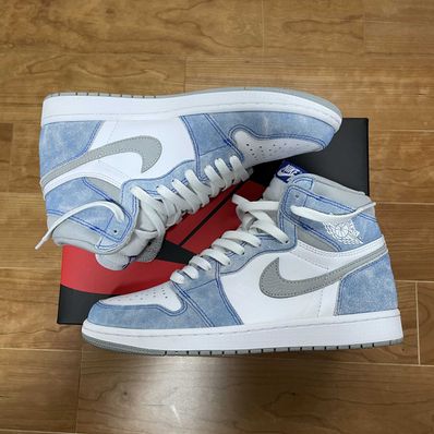 Nike Air Jordan 1 High OG "Hyper Royal"