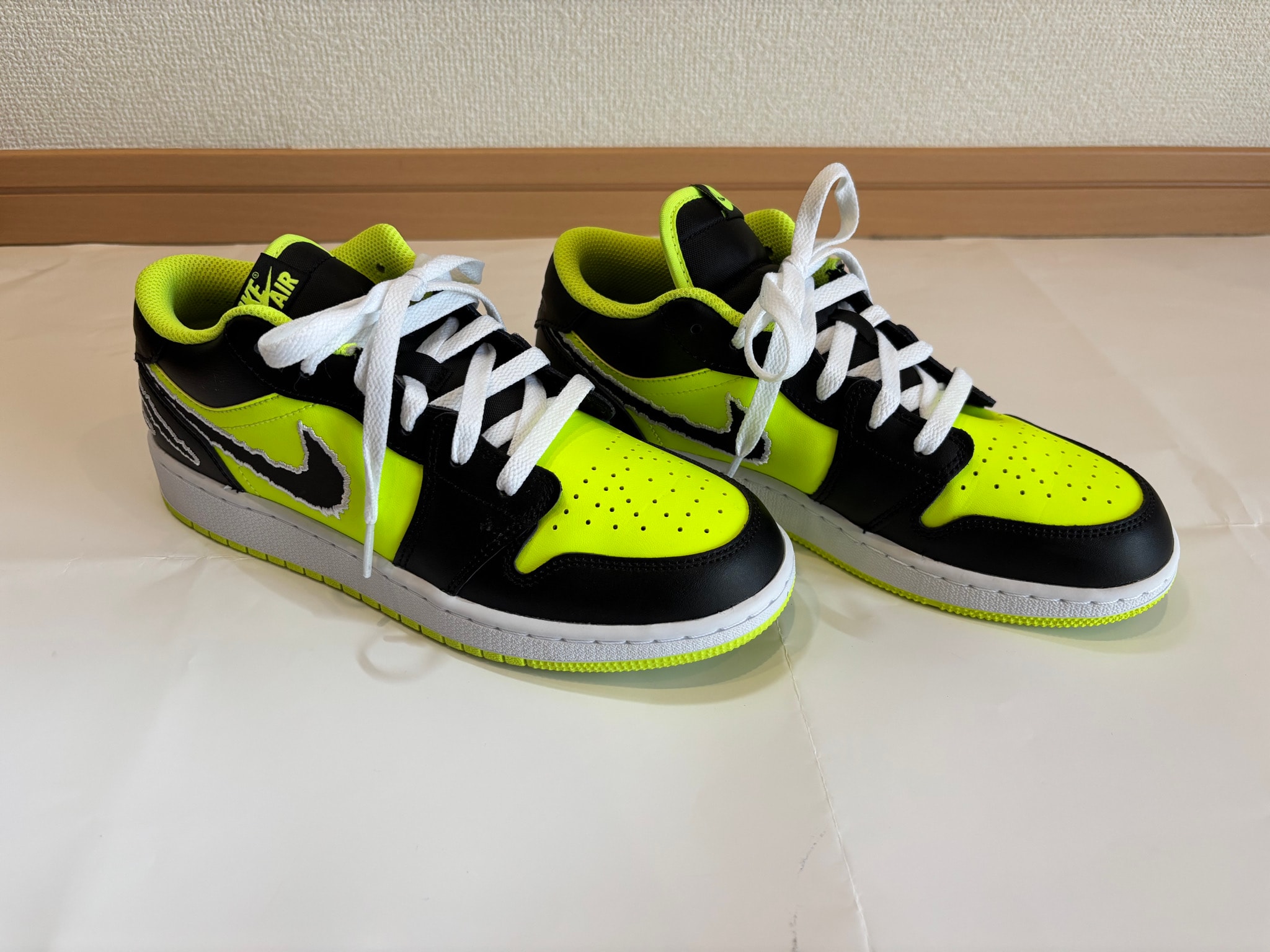 Nike GS Air Jordan 1 Low "Black Cat"