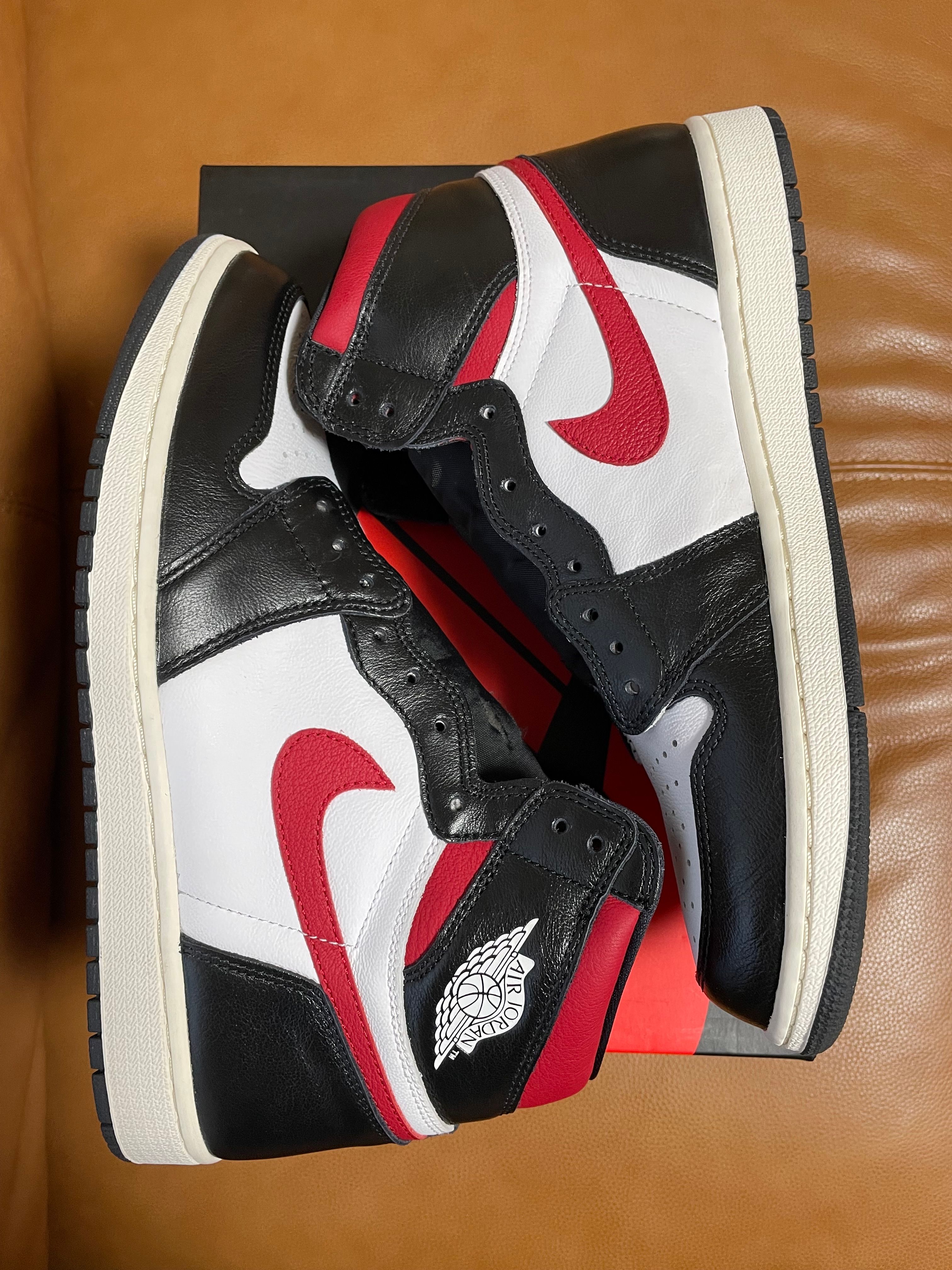 Nike Air Jordan 1 Retro High "Black/White/Sail/Gym Red"