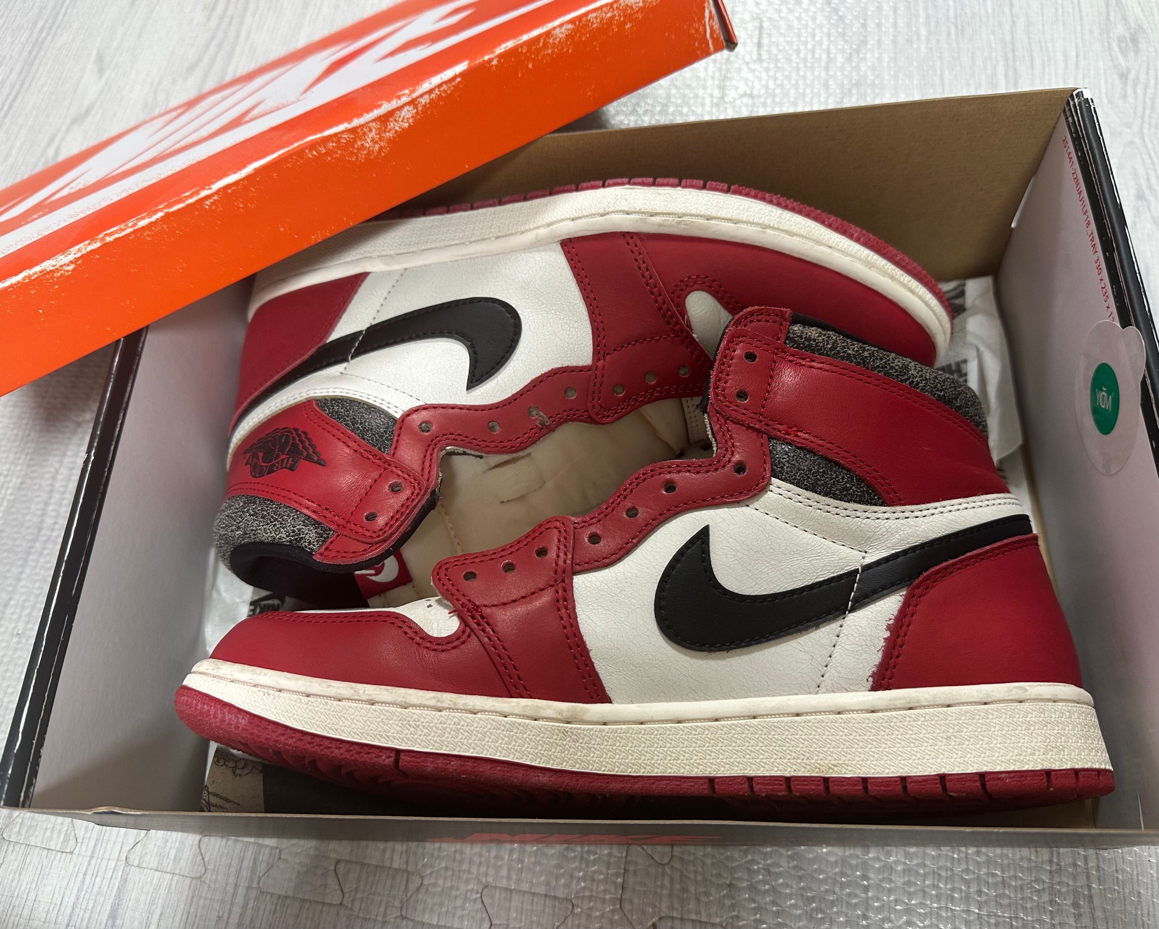 Nike Air Jordan 1 High OG "Lost & Found/Chicago"