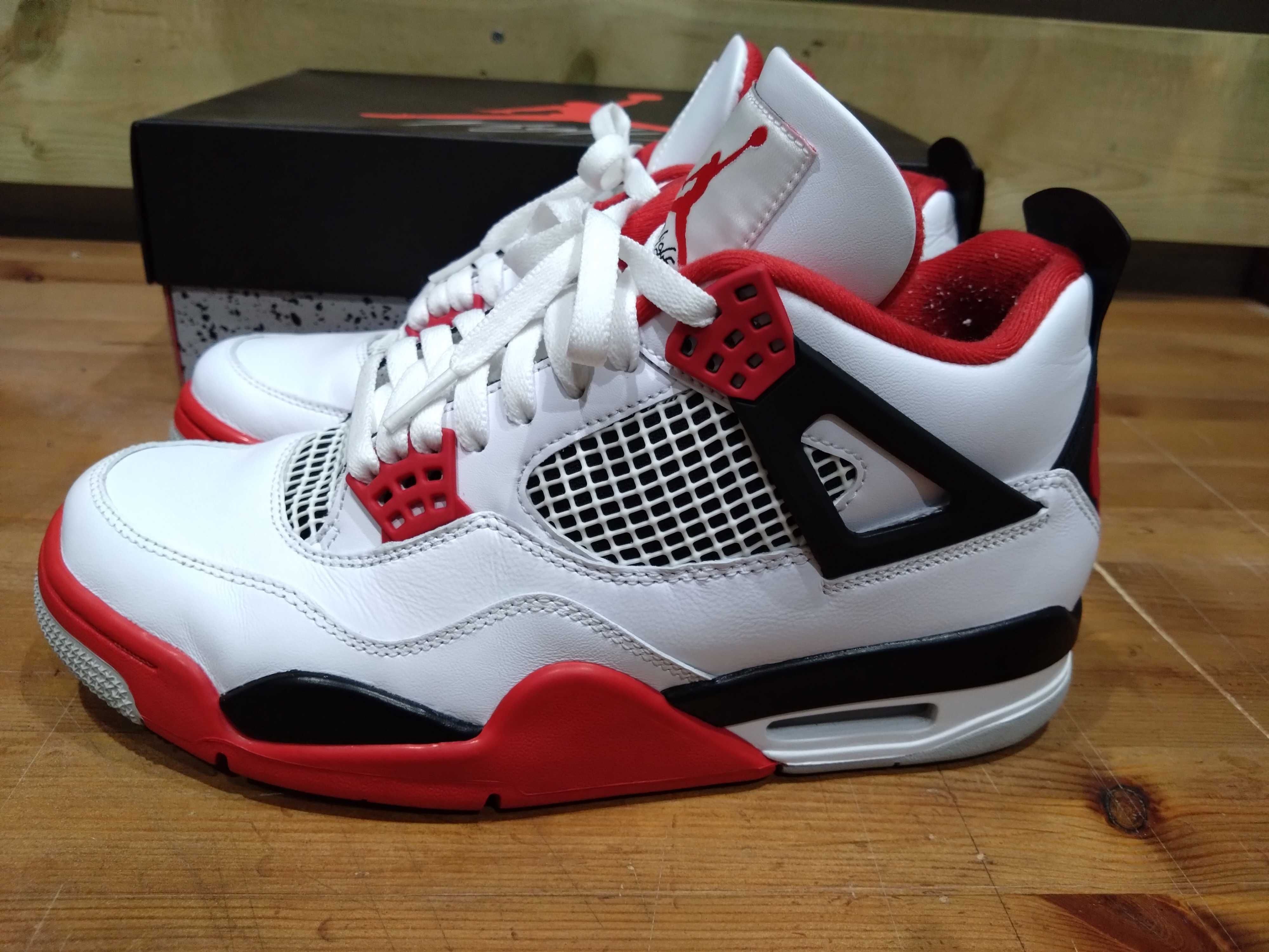 Nike Air Jordan 4 Retro OG "Fire Red" (2020)
