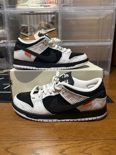 TIGHTBOOTH × Nike SB Dunk Low Pro QS "Black and White"