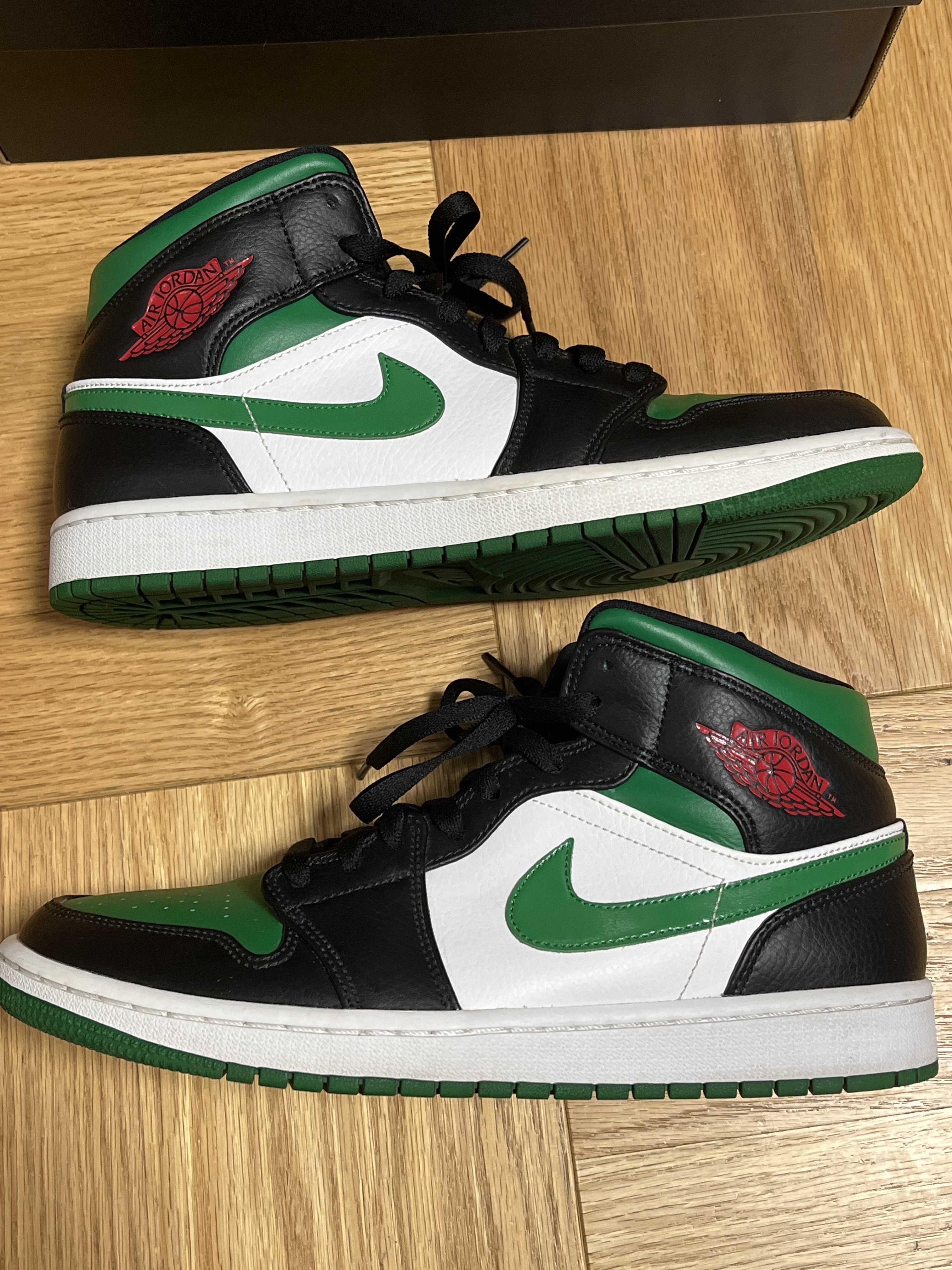 NIKE AIR JORDAN 1 MID "PINE GREEN"