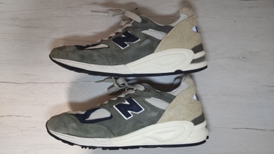 New Balance 990V2 "Olive Suede"