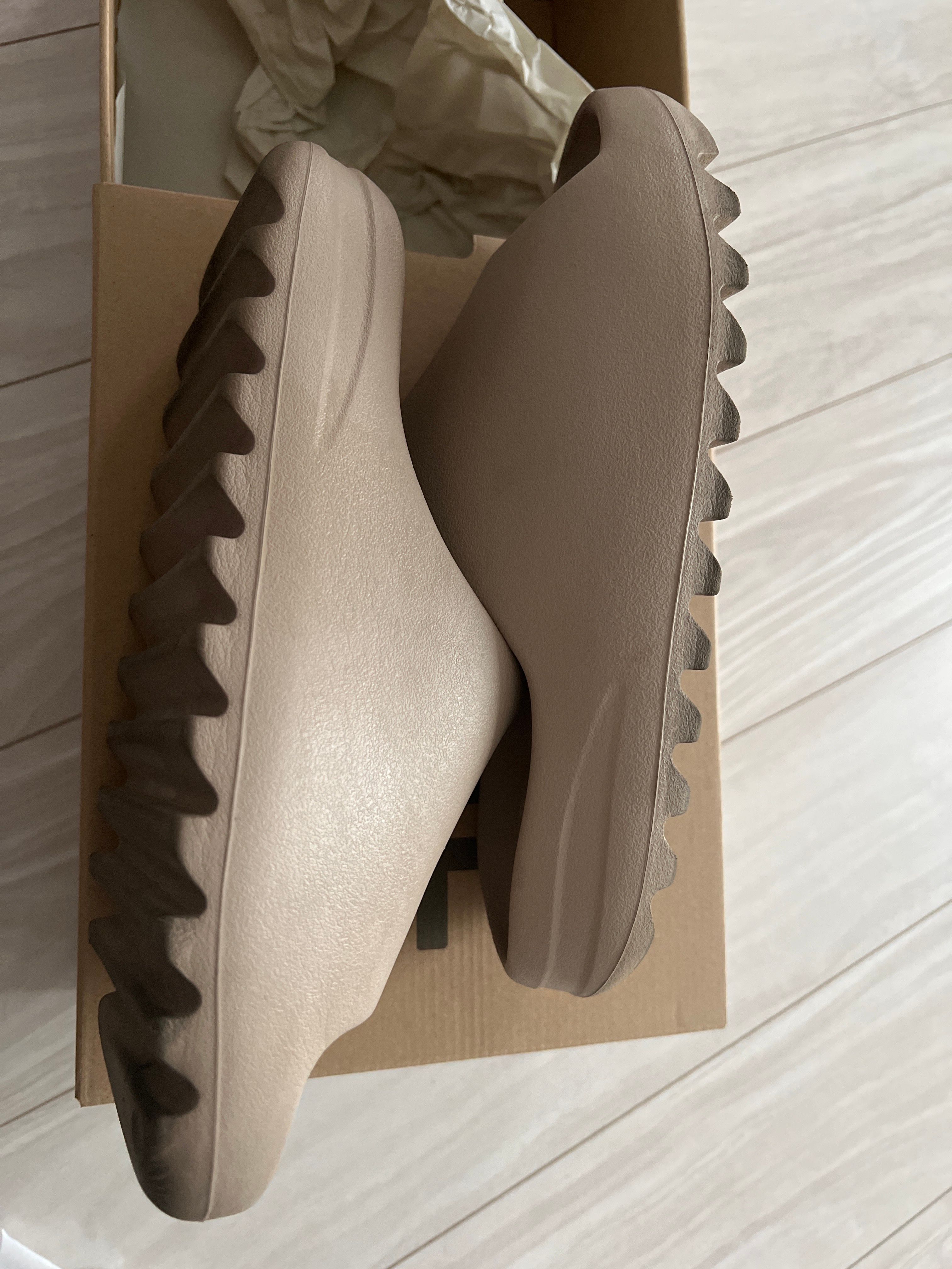 adidas YEEZY Slide "Pure" (GW1934)