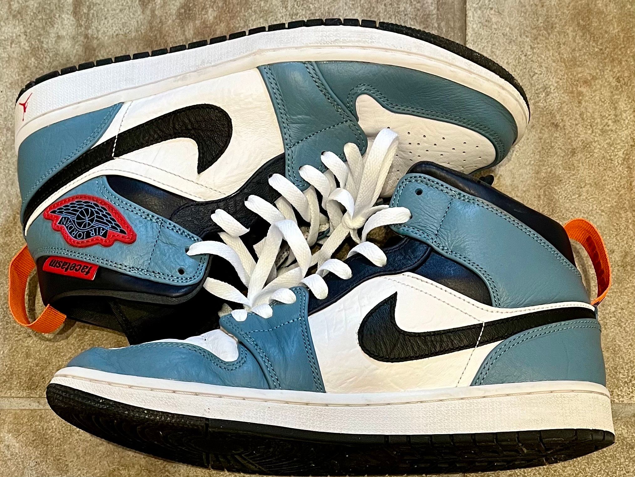 FACETASM × Nike Air Jordan 1 Mid "White/Navy"