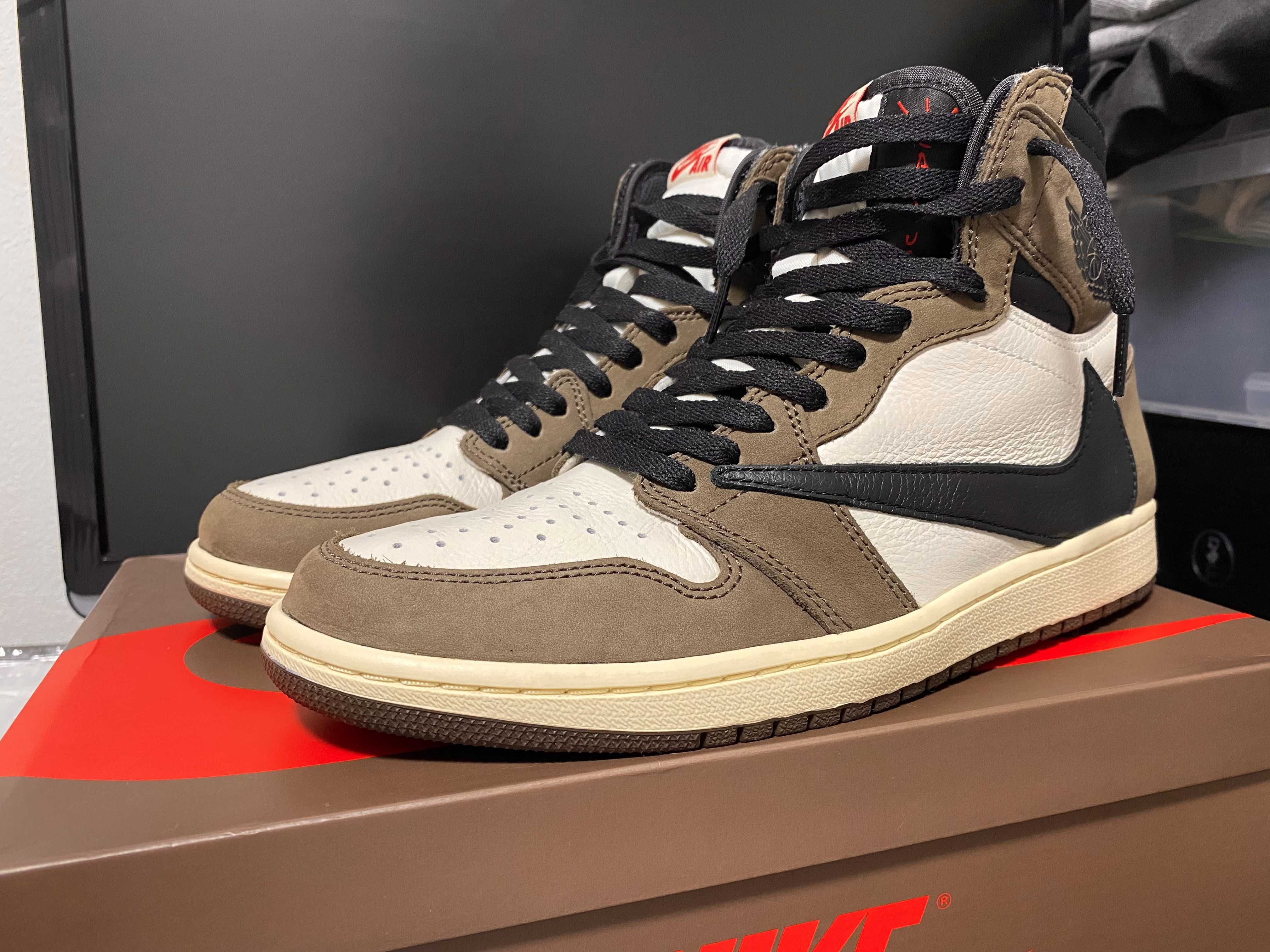Travis Scott × Nike Air Jordan 1 Retro High OG TS SP "Sail/Dark Mocha"