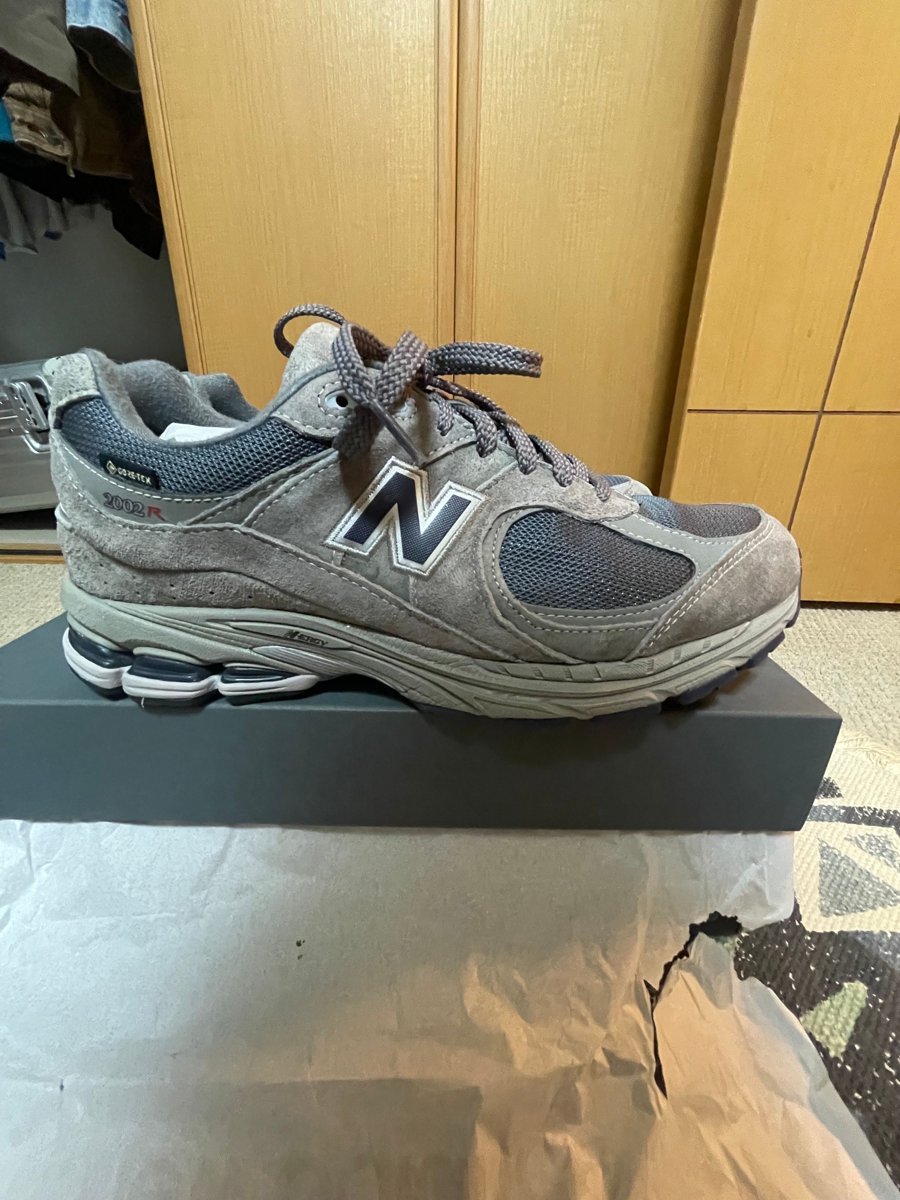 New Balance 2002R GORE-TEX "Castlerock"