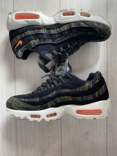 Carharte WIP × Nike Air Max 95 "Black/Sail/Total Orange"