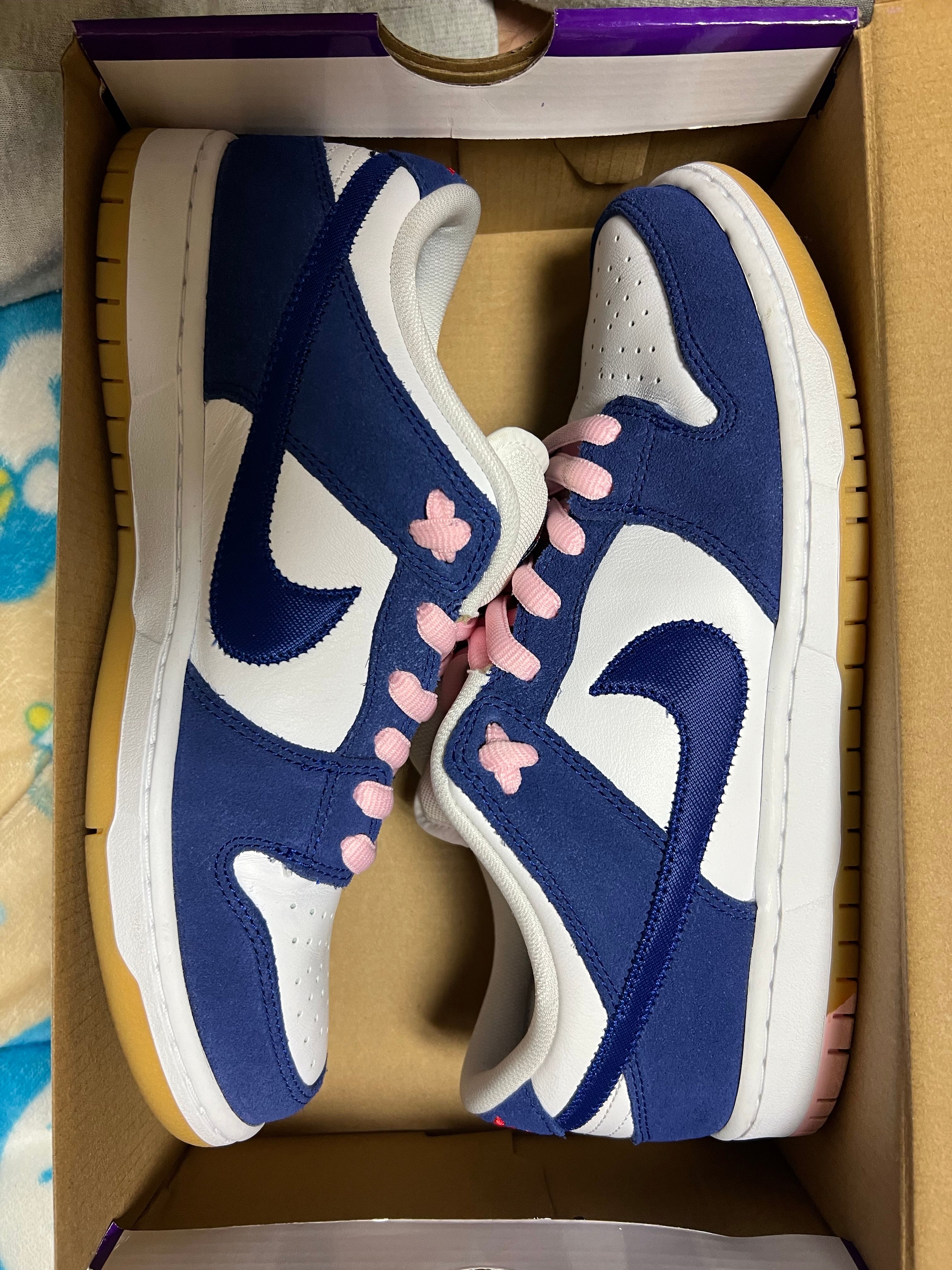Nike SB Dunk Low "Los Angeles Dodgers/Deep Royal Blue"