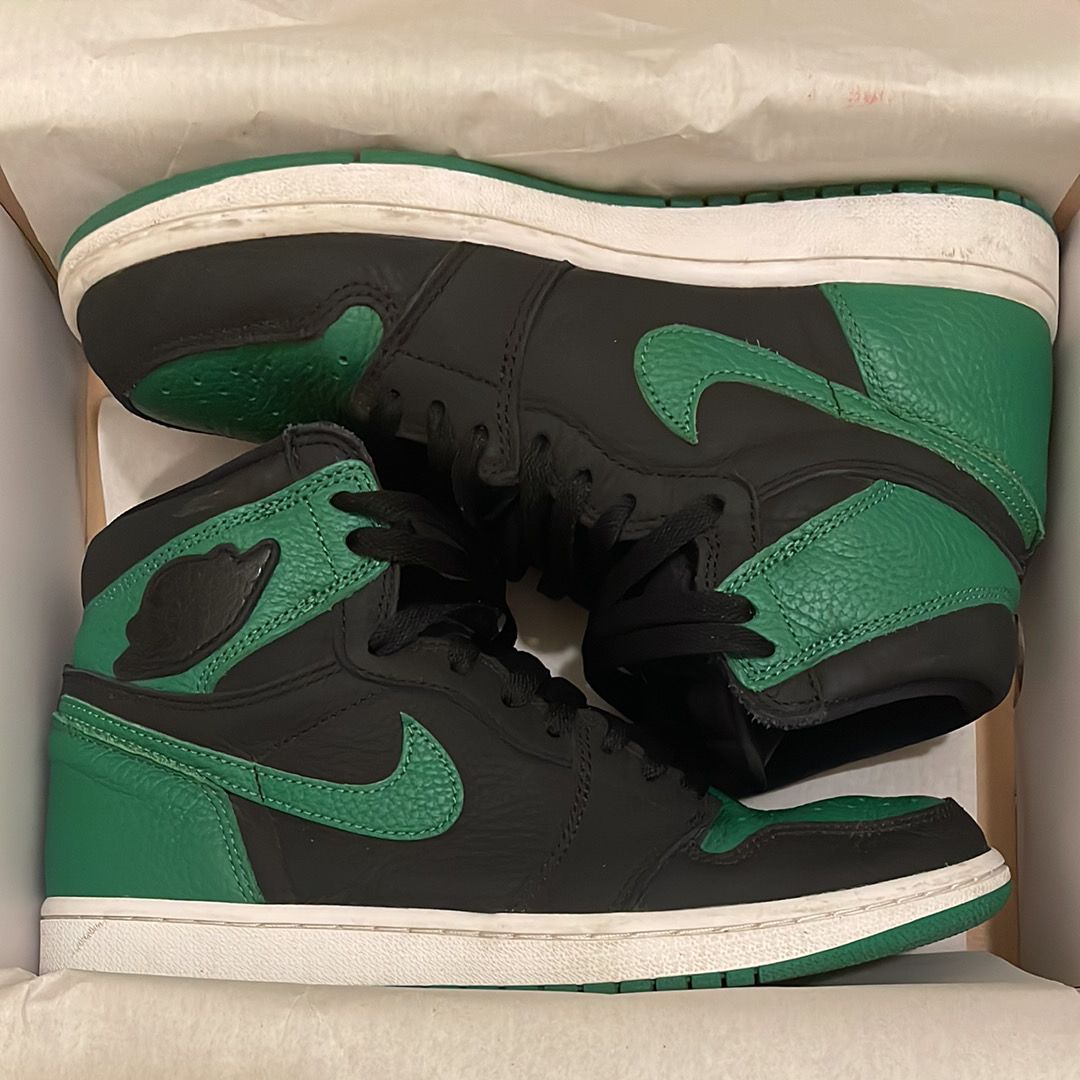 Nike Air Jordan 1 Retro High OG "Black/Pine Green" (2020)