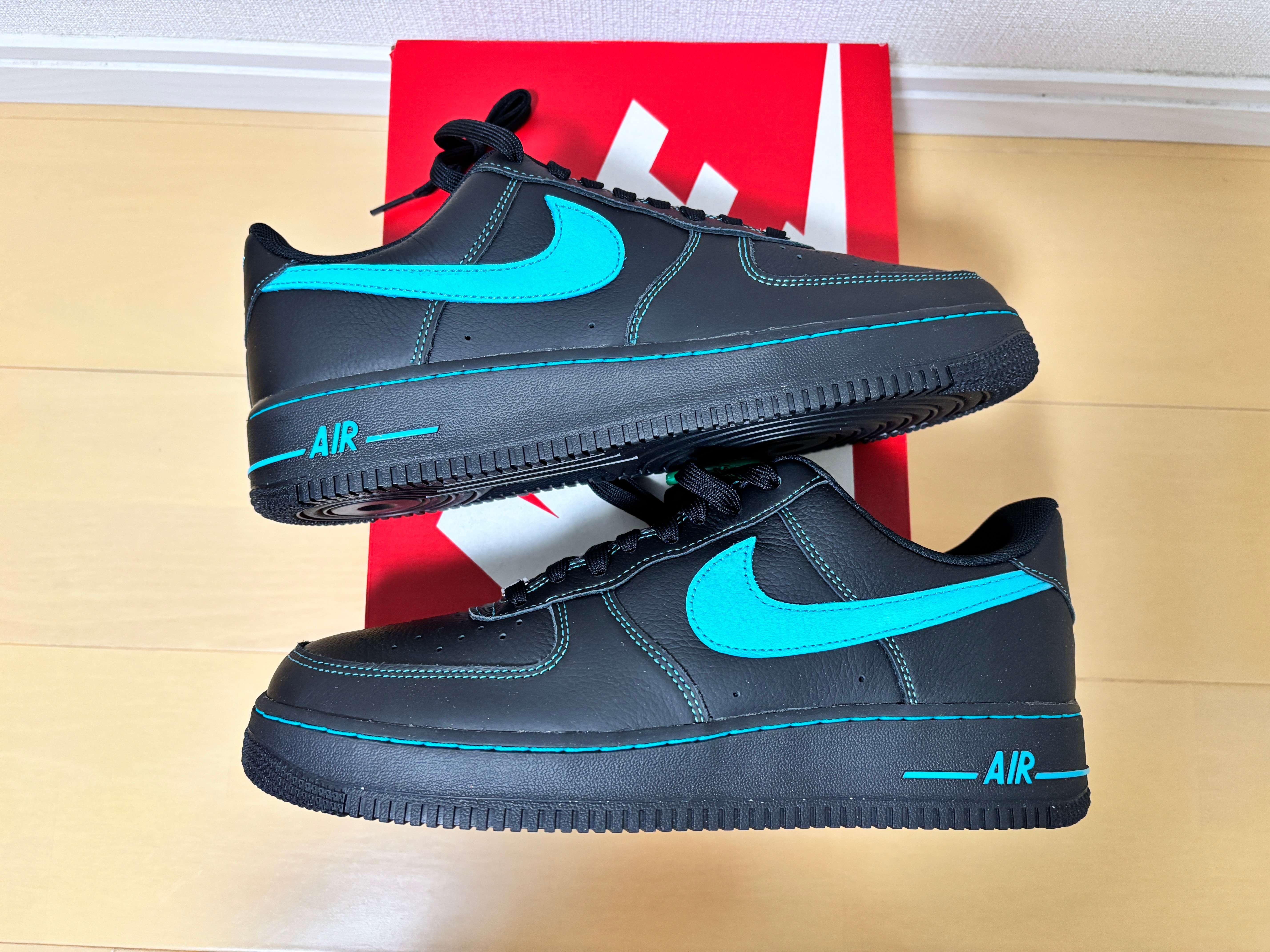 Nike Air Force 1 Low "Black Tiffany"