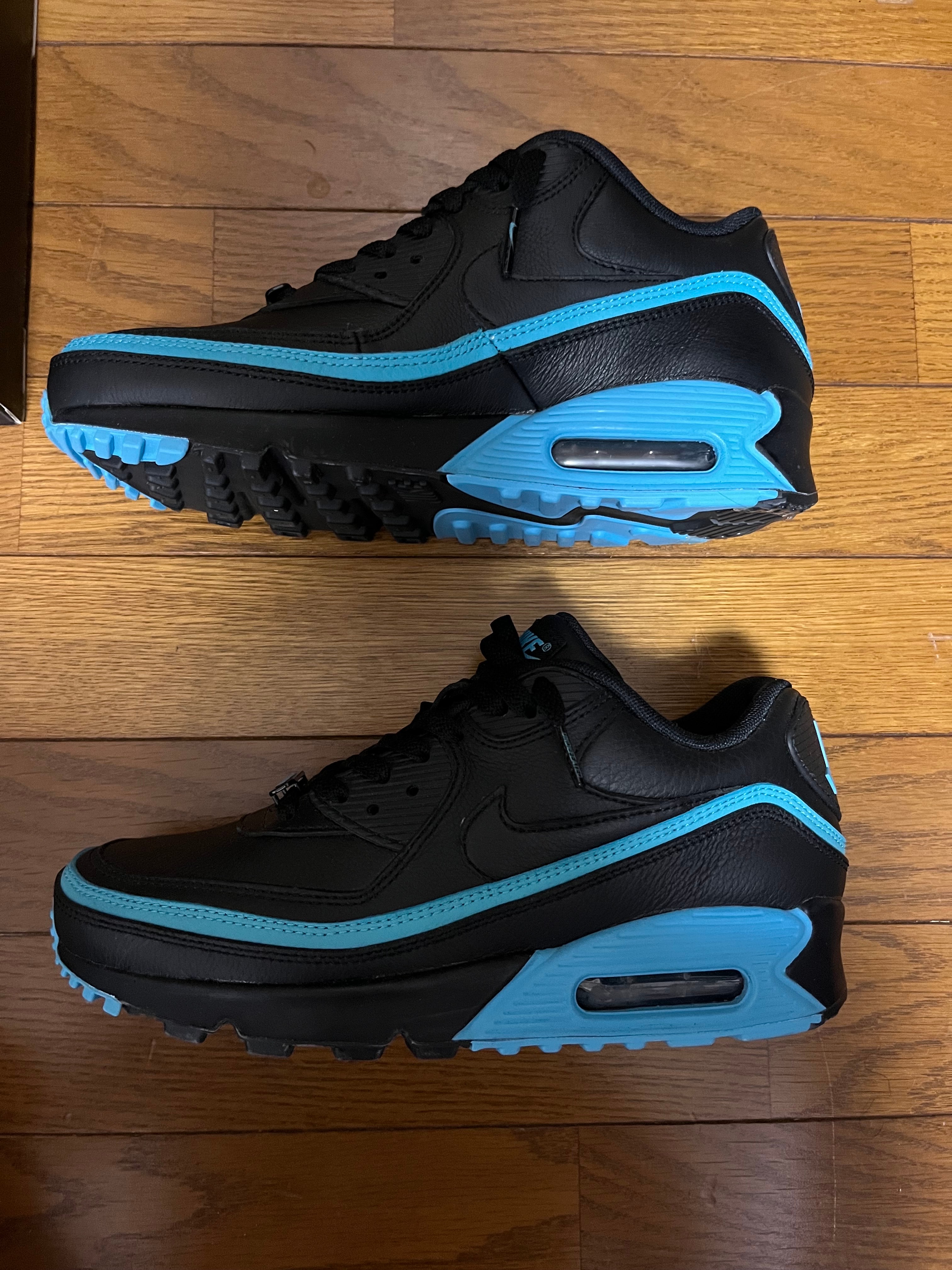 UNDEFEATED × Nike Air Max 90 "Black/Blue"