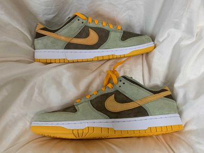 Nike Dunk Low SE "Dusty Olive"
