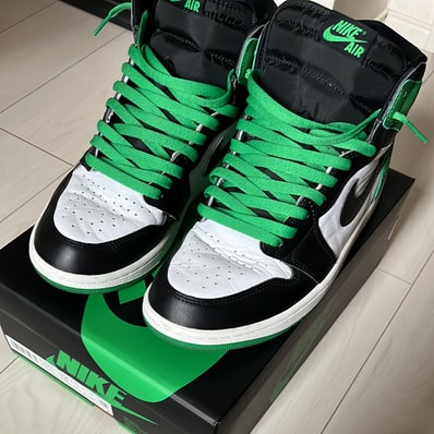 Nike Air Jordan 1 Retro High OG "Celtics/Black and Lucky Green" (2023)