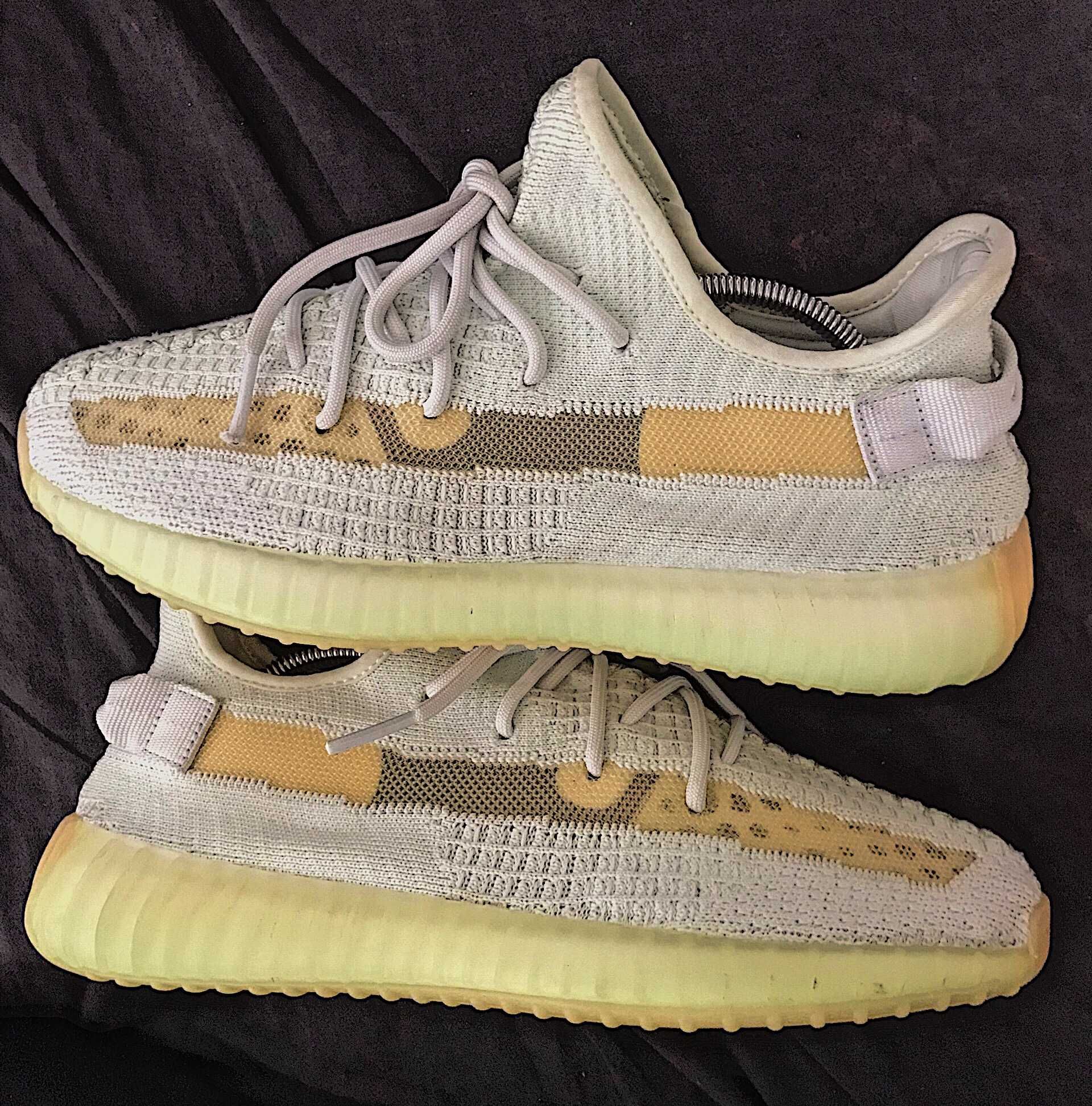 adidas Yeezy Boost 350 V2 "Hyperspace"