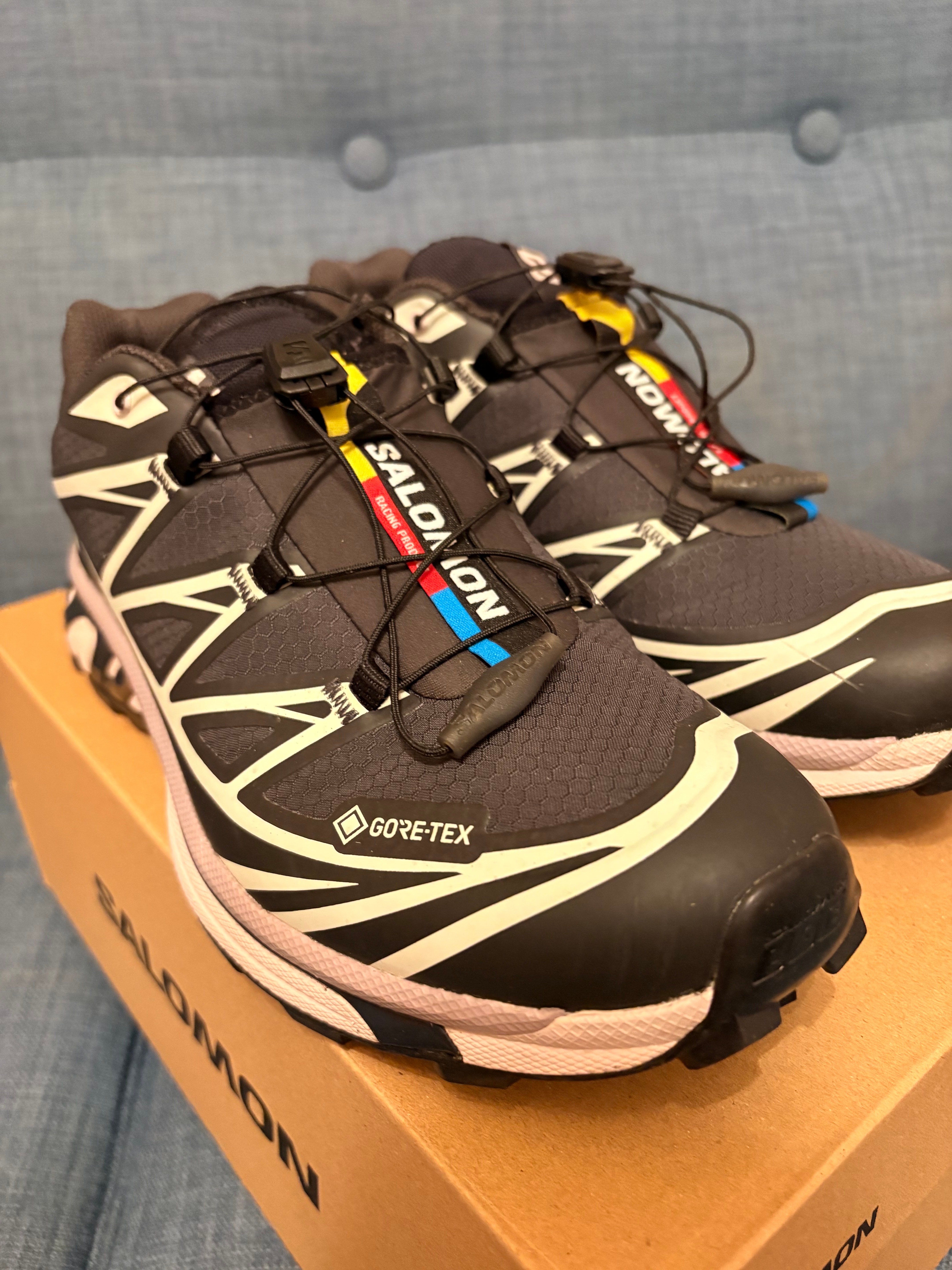 サロモン XT-6 ゴアテックス "ファントム/ハッシュドバイオレット/ニルヴァーナ"