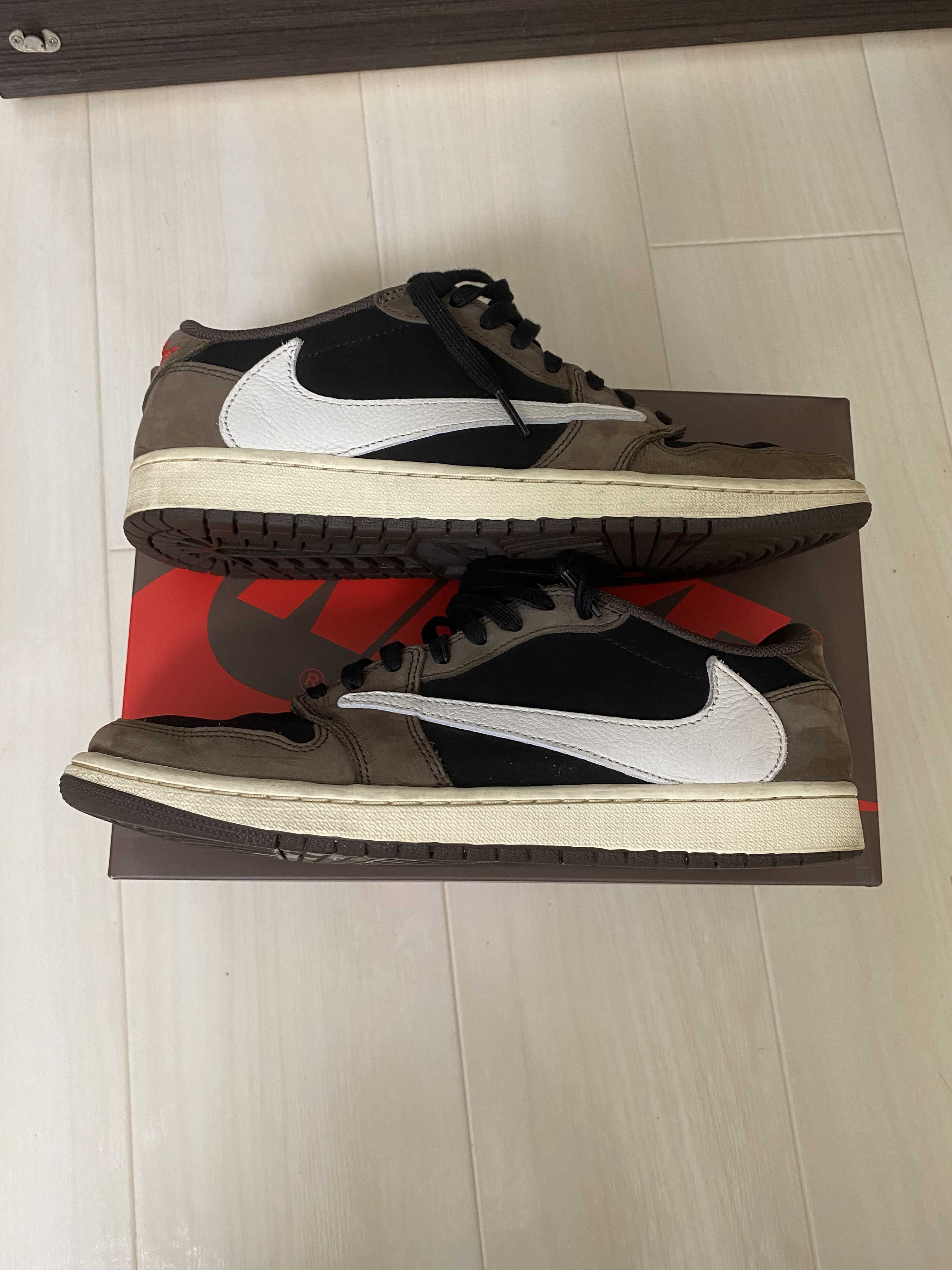 Travis Scott × Nike Air Jordan 1 Low OG SP-T  "Black/Dark Mocha"
