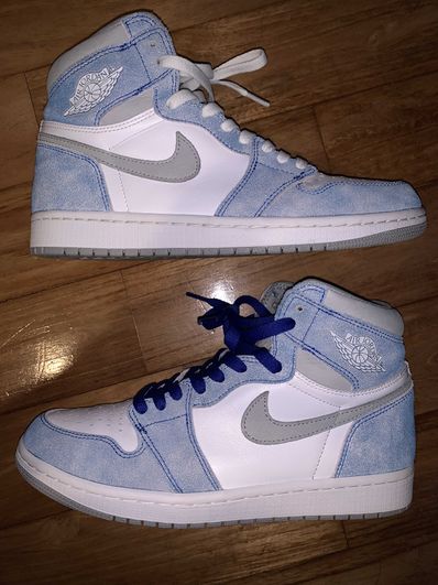 Nike Air Jordan 1 High OG "Hyper Royal"