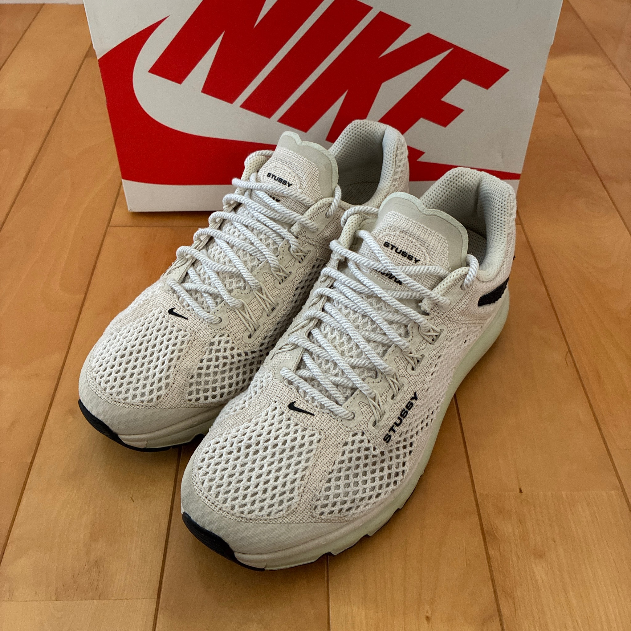 Stussy × Nike Air Max 2013 "Fossil"