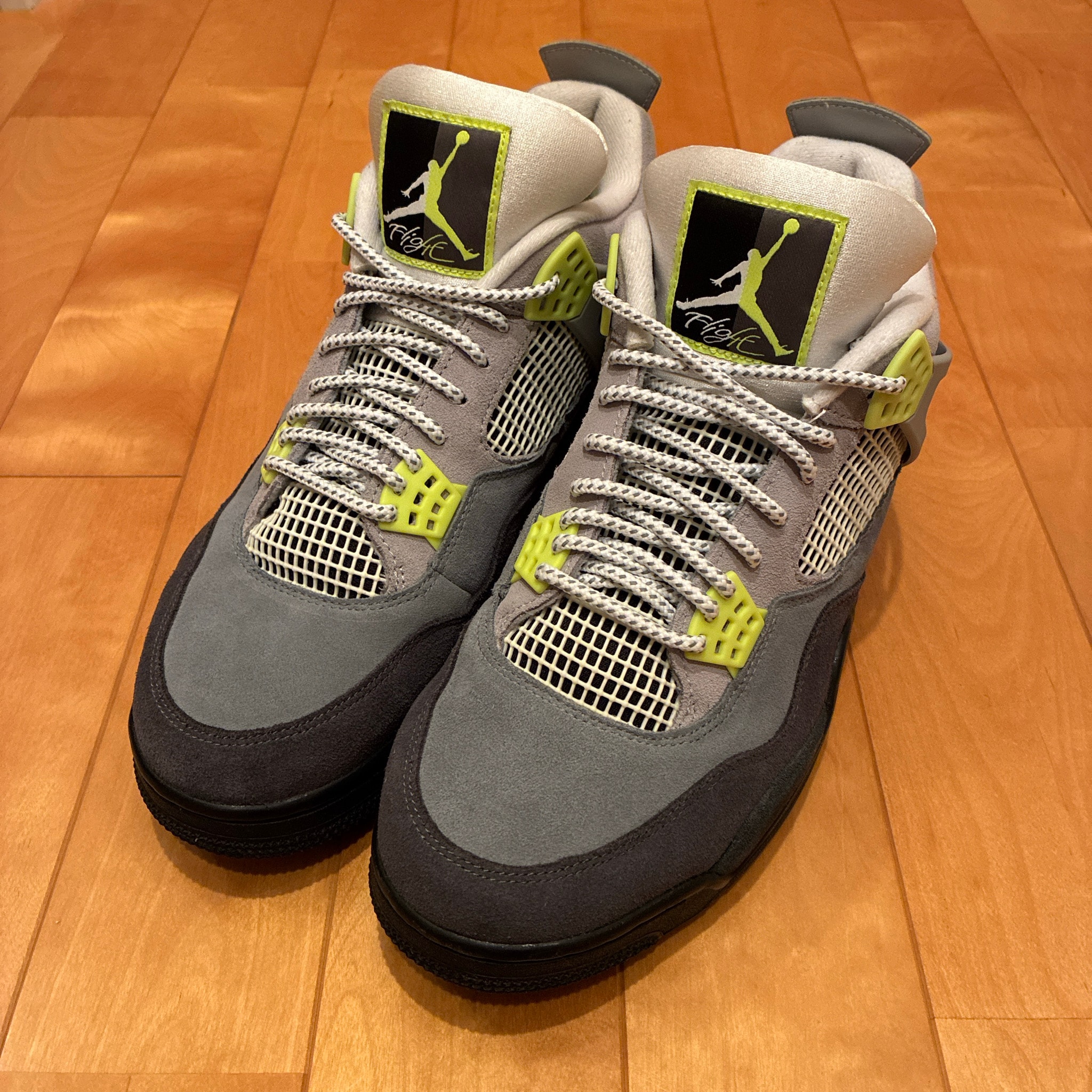 Nike Air Jordan 4 Retro LE "Neon"