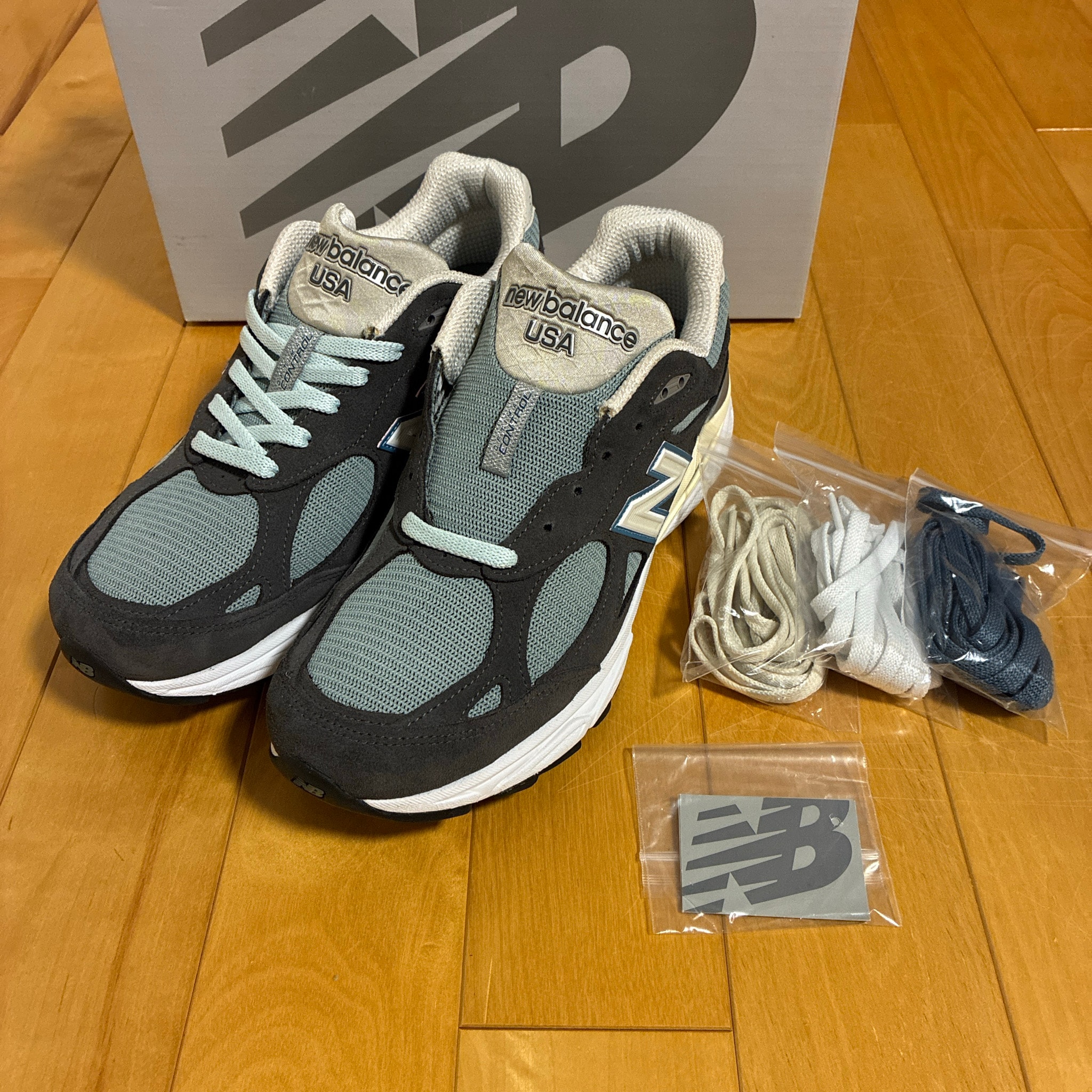 KITH × New Balance 990V3 "Steel Blue"
