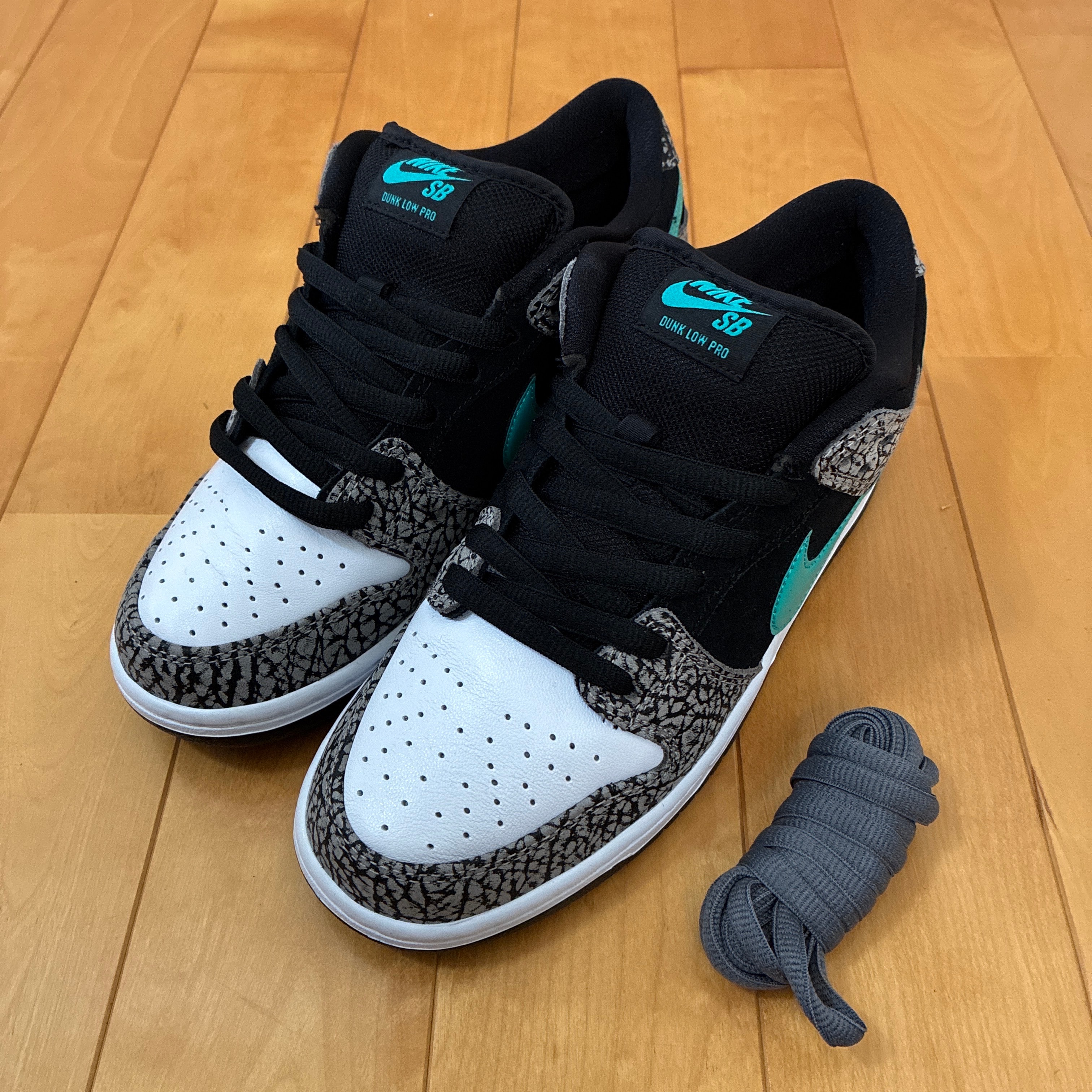 Nike SB Dunk Low "Elephant/Safari"