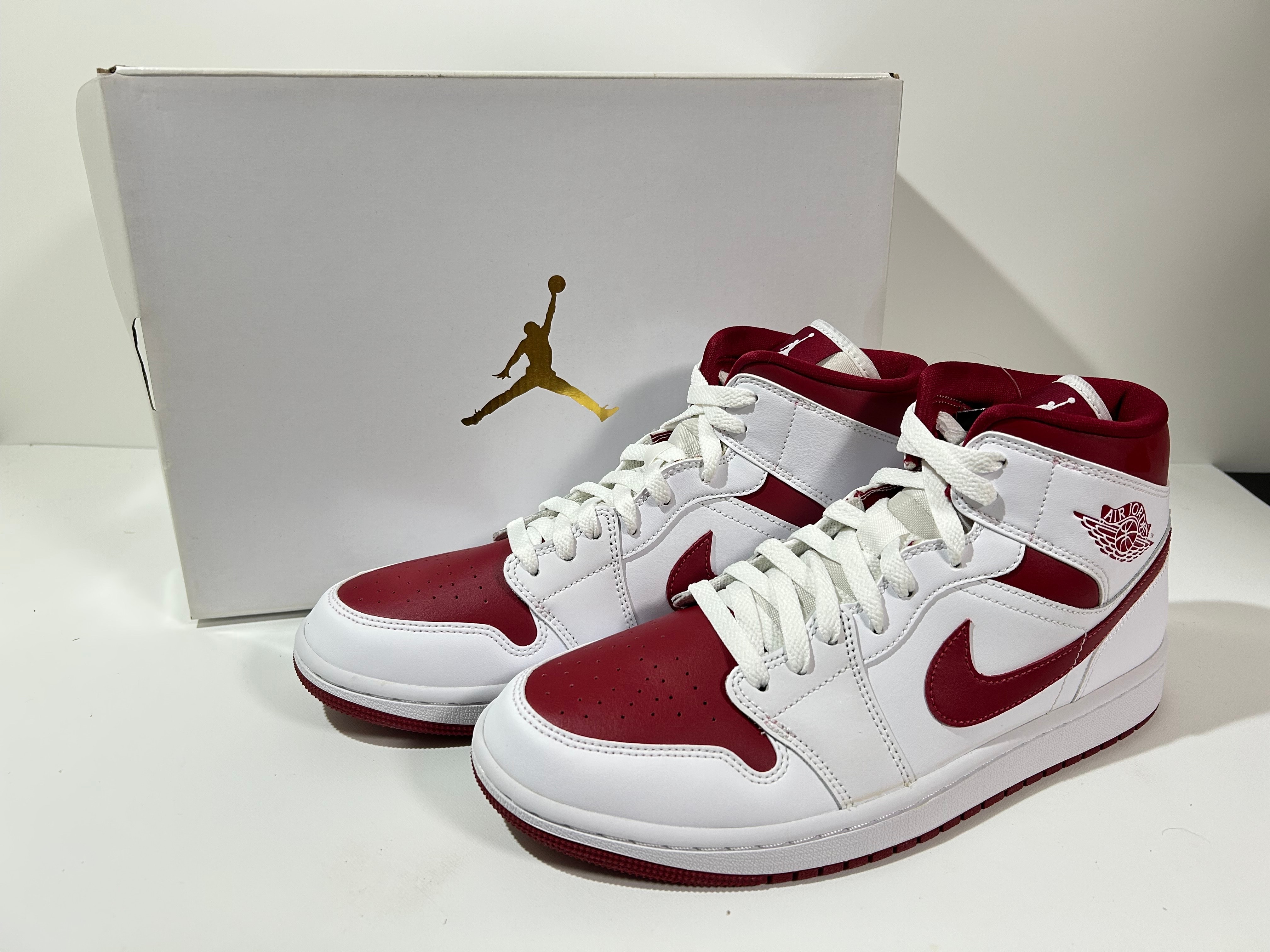 Nike Women's Air Jordan 1 Mid "Reverse Chicago"