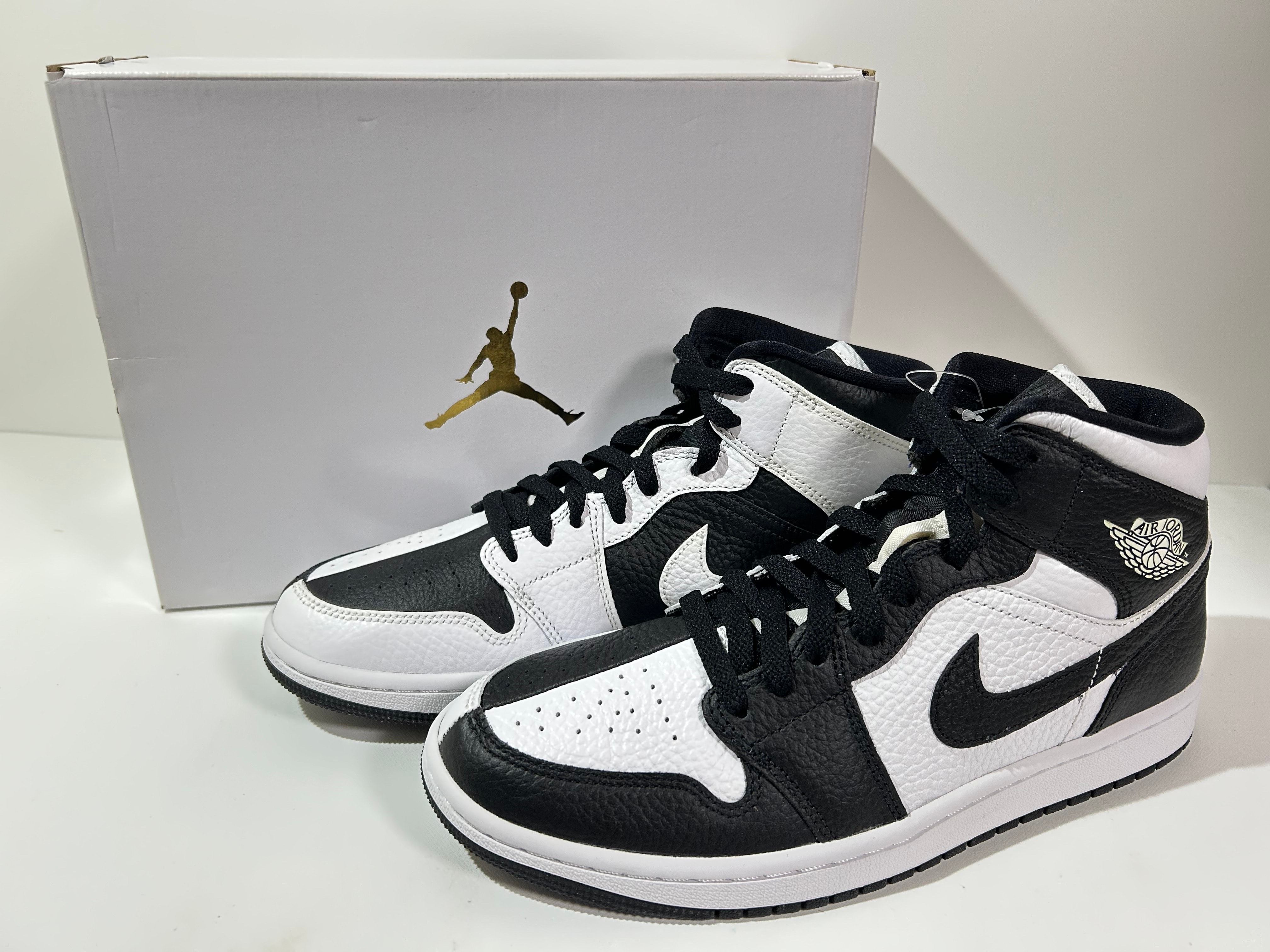 Nike Women's Air Jordan 1 Mid "Homage"