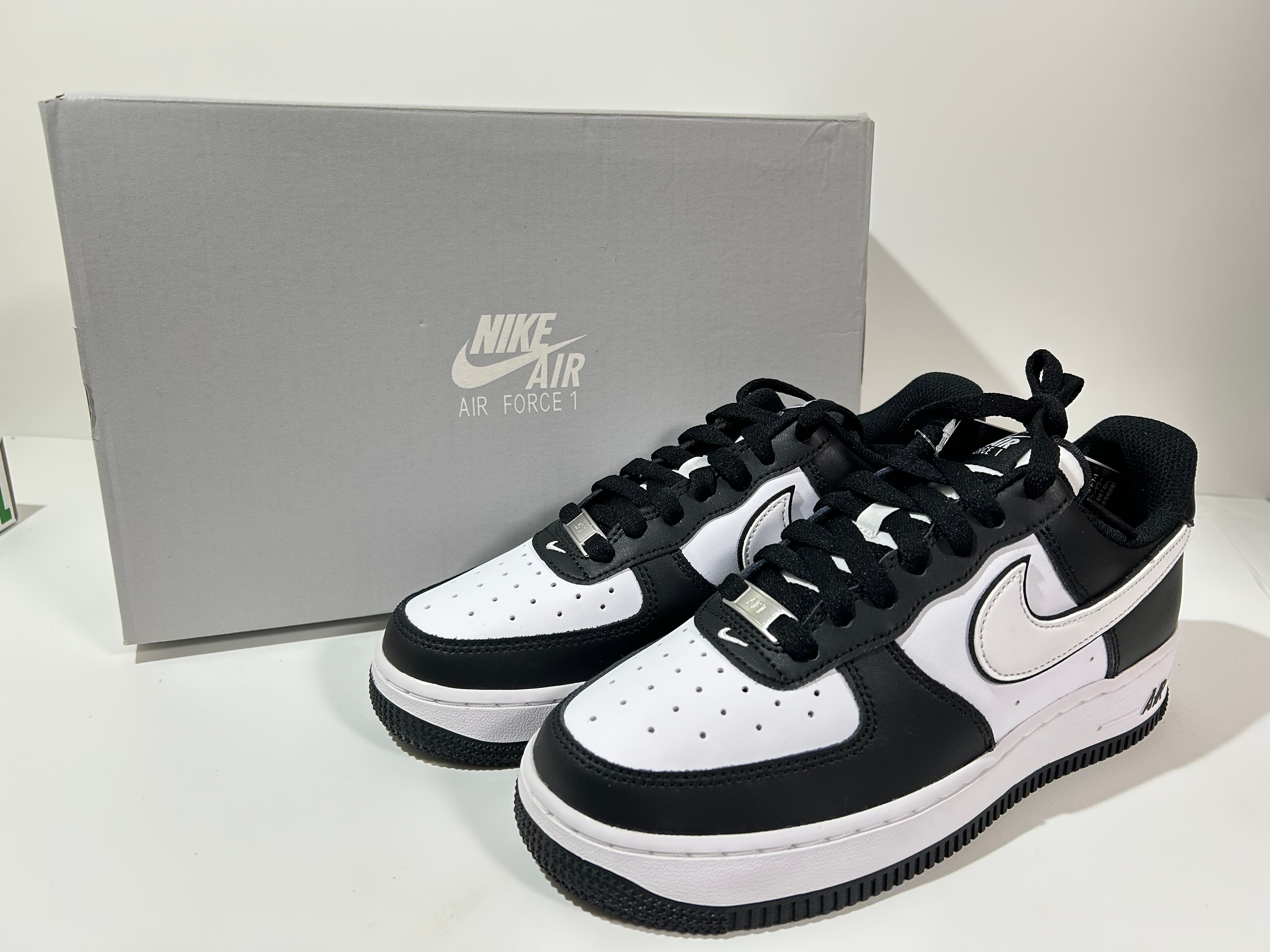 Nike Air Force 1 Low '07 "Black/Black/White"