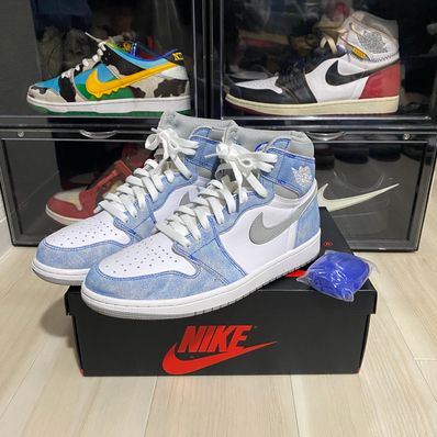 Nike Air Jordan 1 High OG "Hyper Royal"