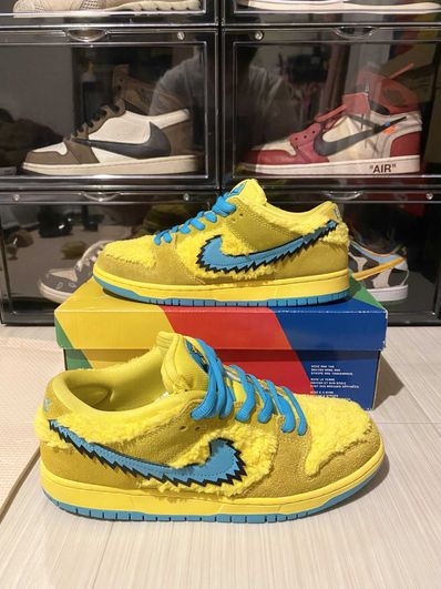 Grateful Dead × Nike SB Dunk Low "Yellow Bear"