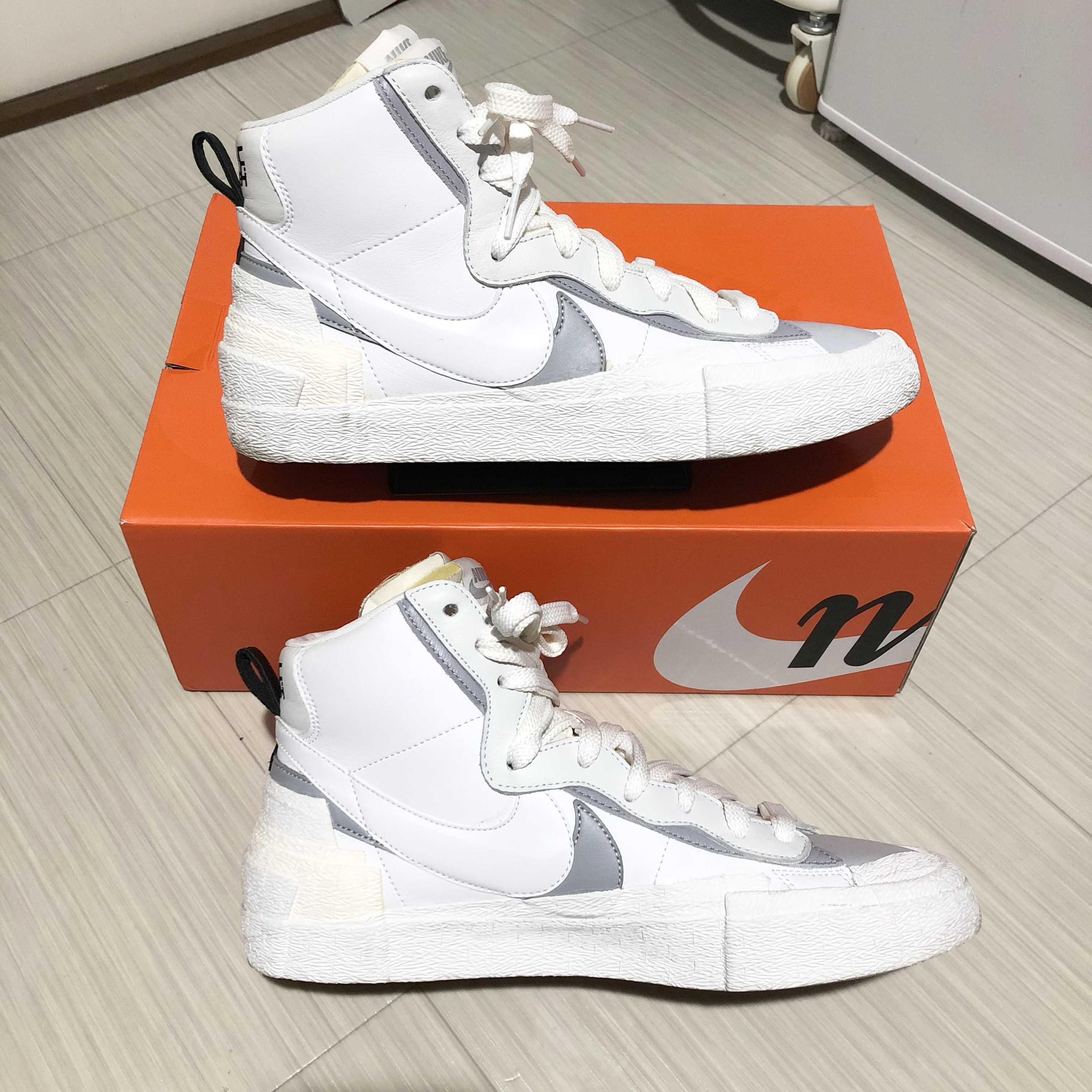 sacai × NIKE BLAZER MID "WHITE/WOLF GREY"