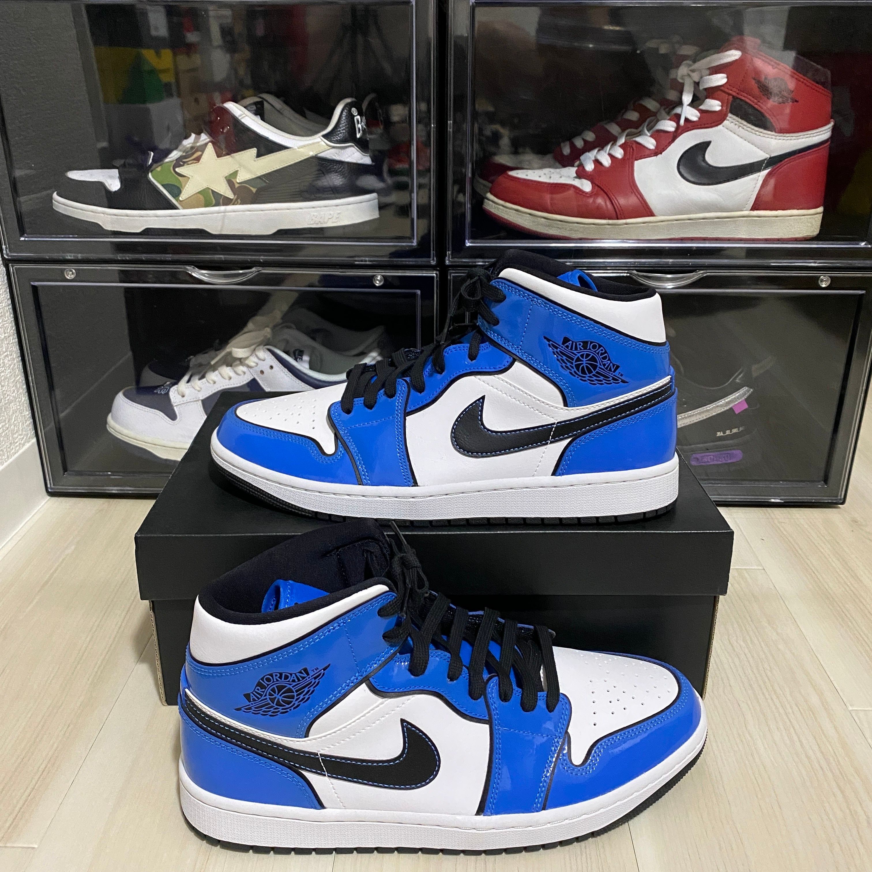 Nike Air Jordan 1 Mid SE "Signal Blue"